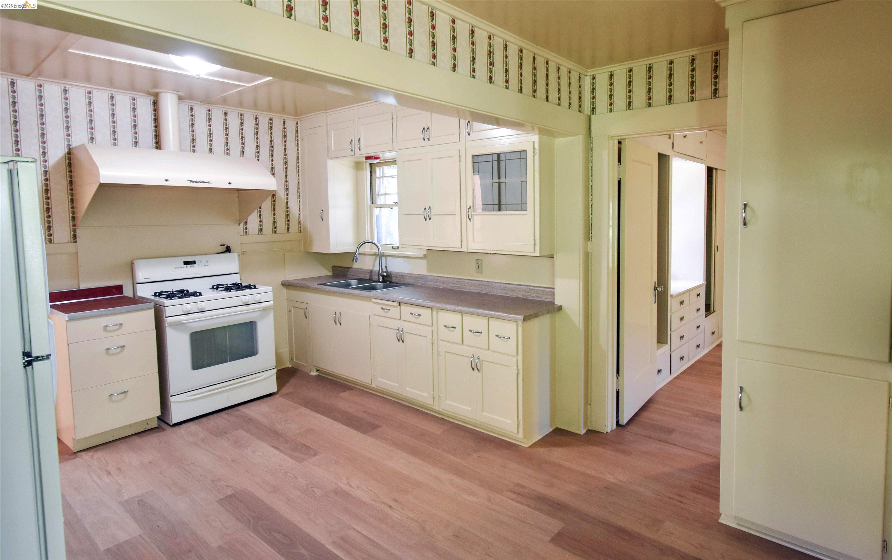 541 S Shepherd St, Sonora CA 95370 — photo 15