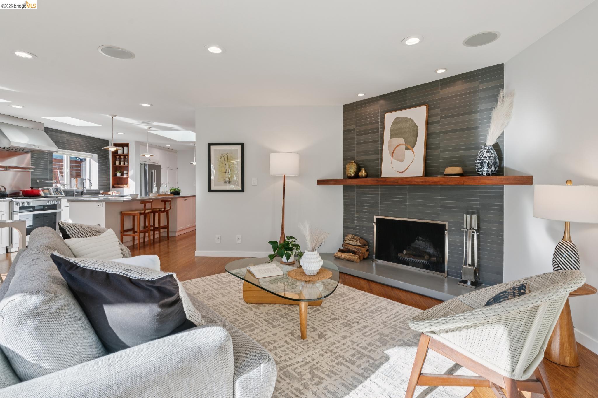 6941 Ridgewood Way, Oakland CA 94611 — photo 22