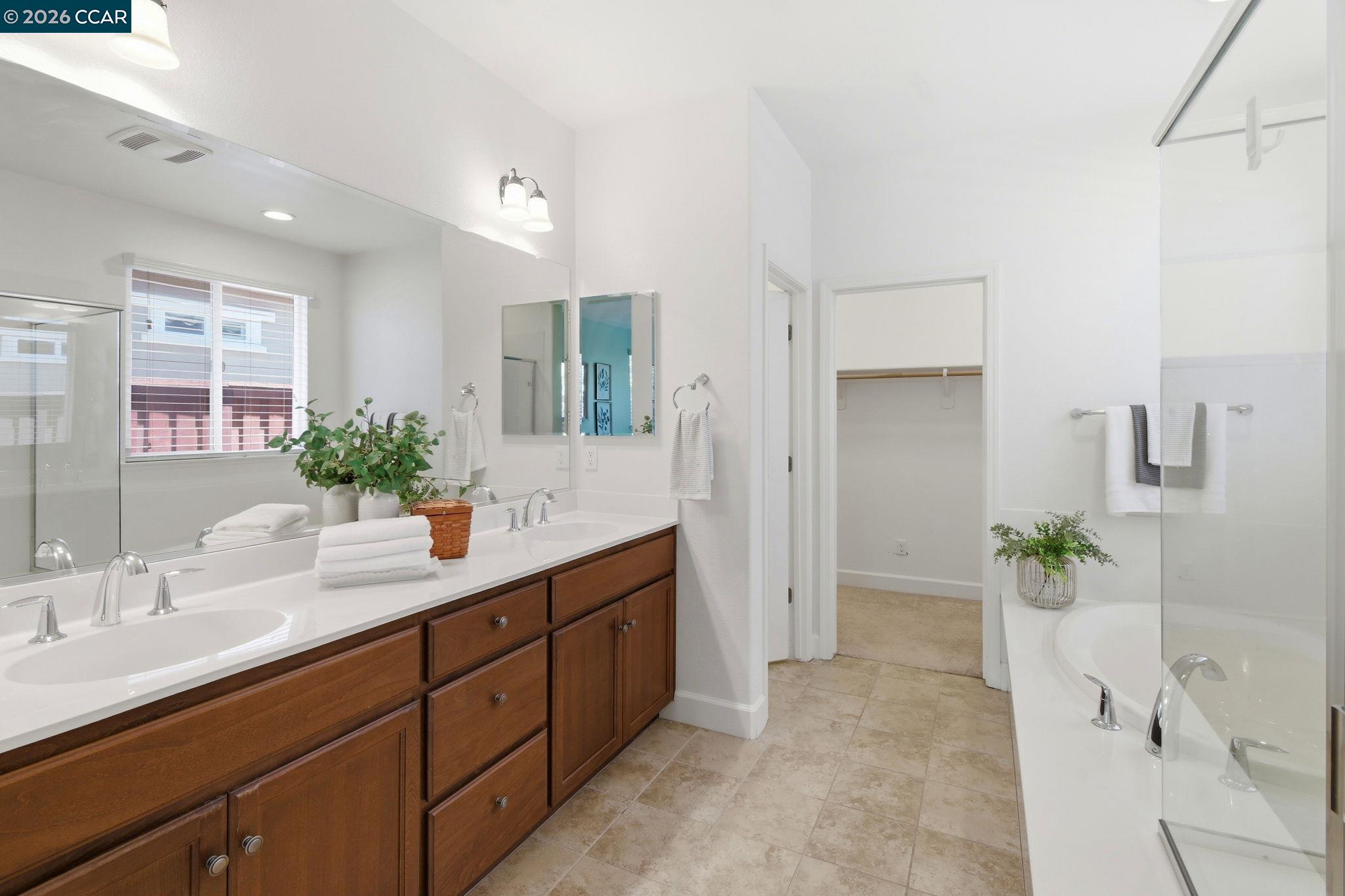 306 Crimson Cir, Vacaville CA 95687 — photo 14
