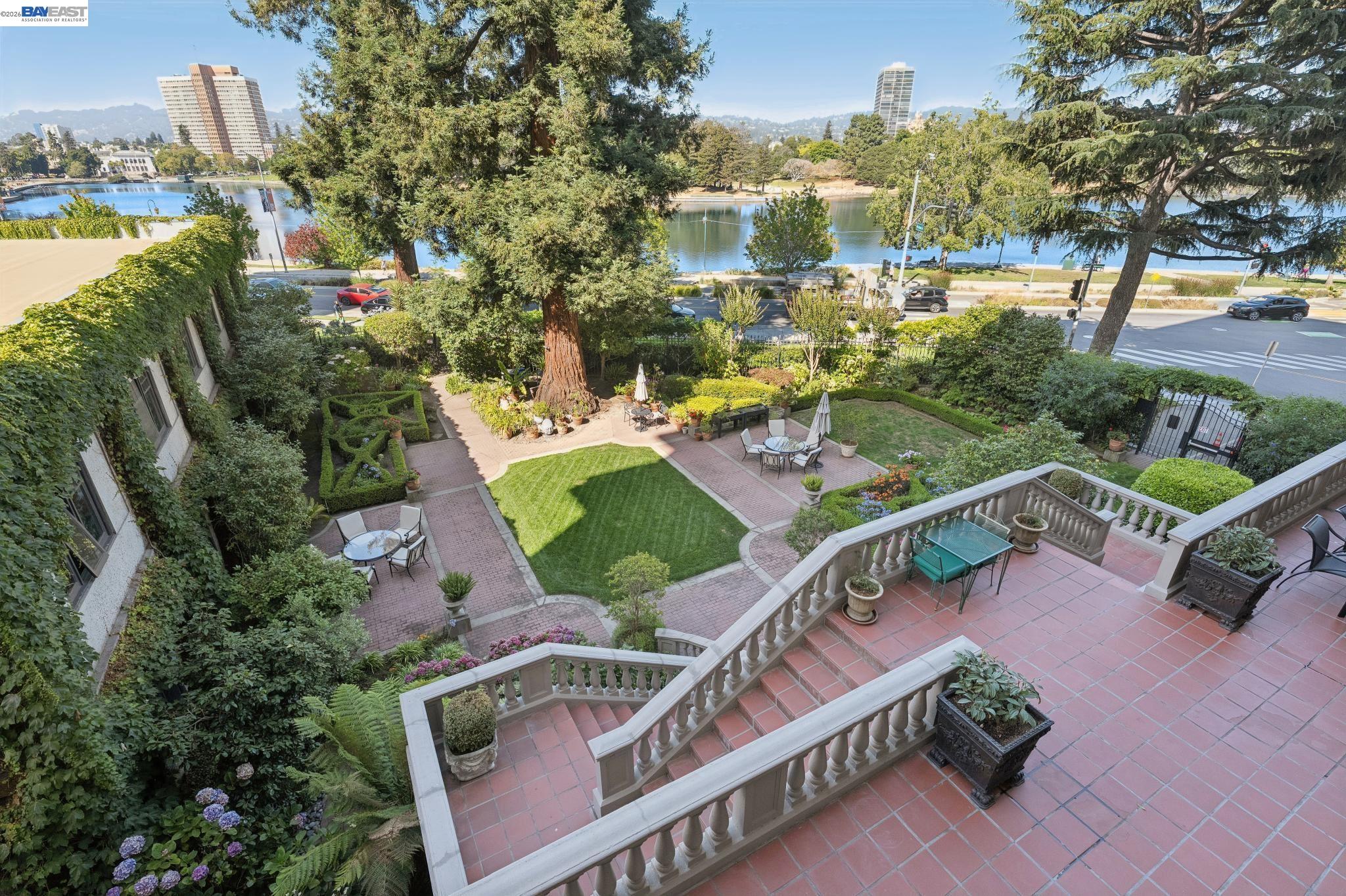 200 Lakeside Dr # 202, Oakland CA 94612 — photo 45