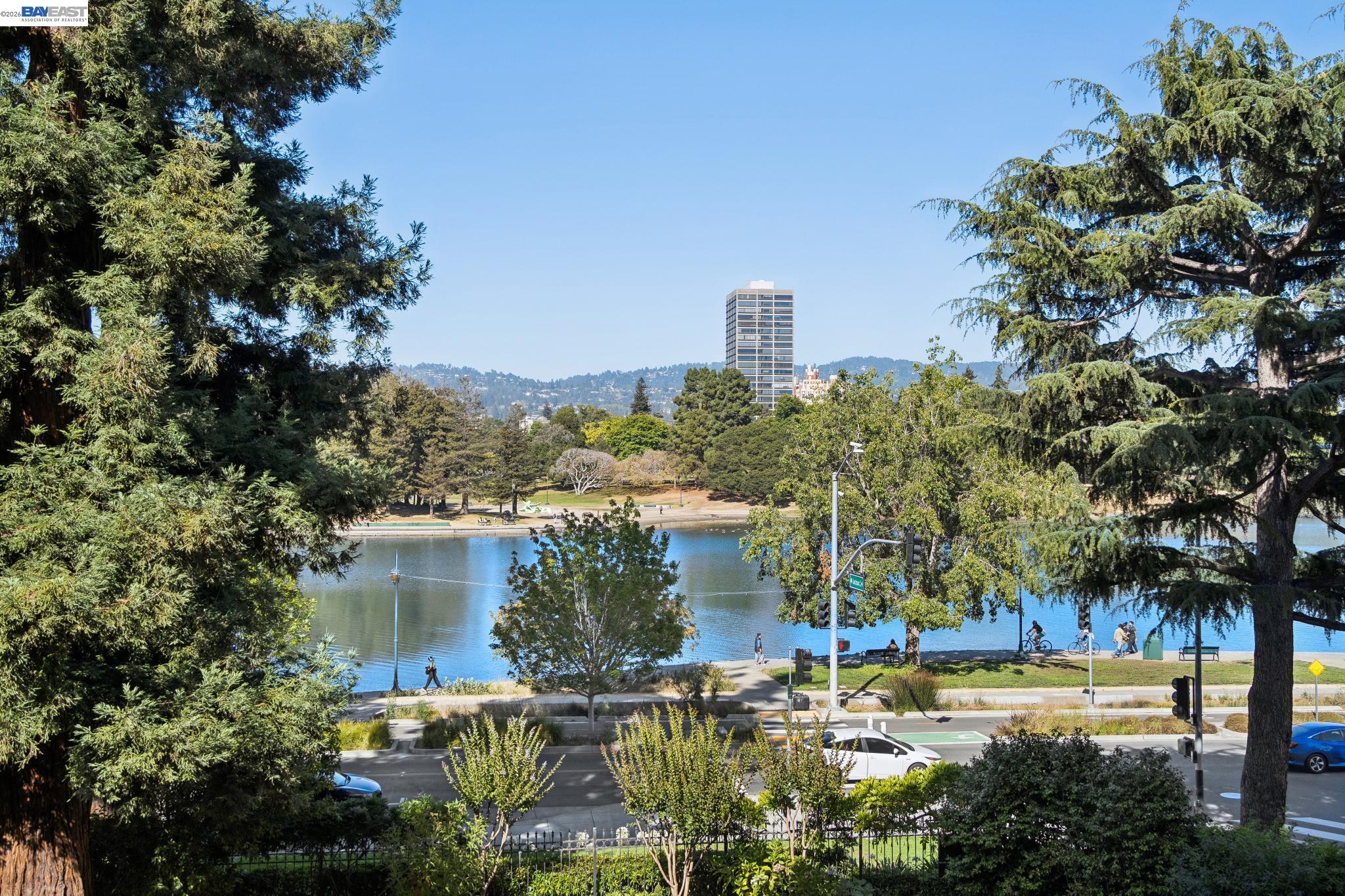 200 Lakeside Dr # 202, Oakland CA 94612 — photo 46