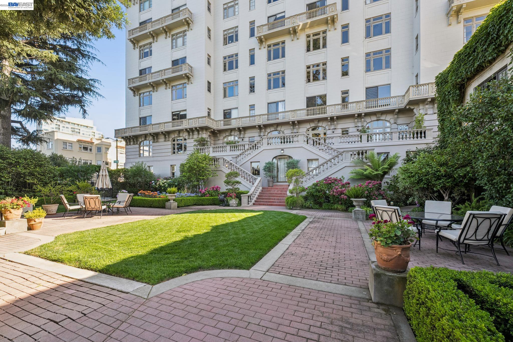200 Lakeside Dr # 202, Oakland CA 94612 — photo 52