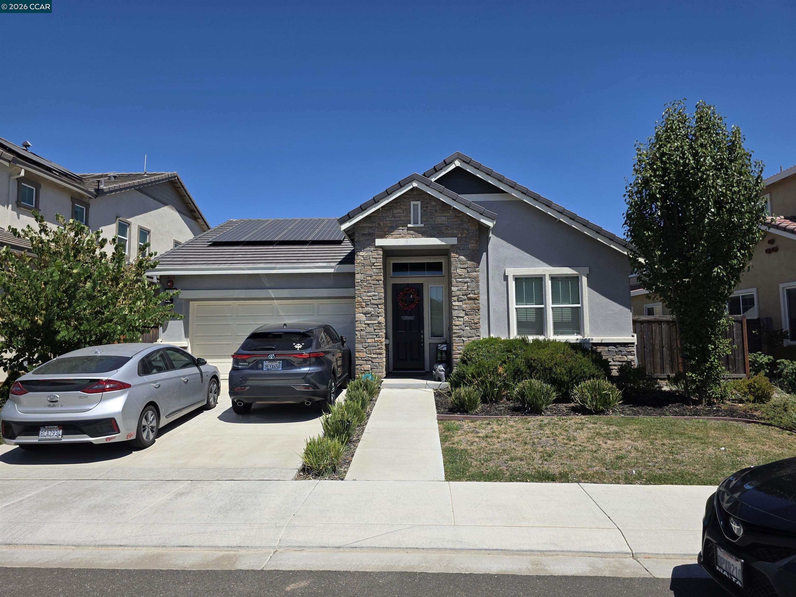 325 Heron Way, Vacaville CA 95688