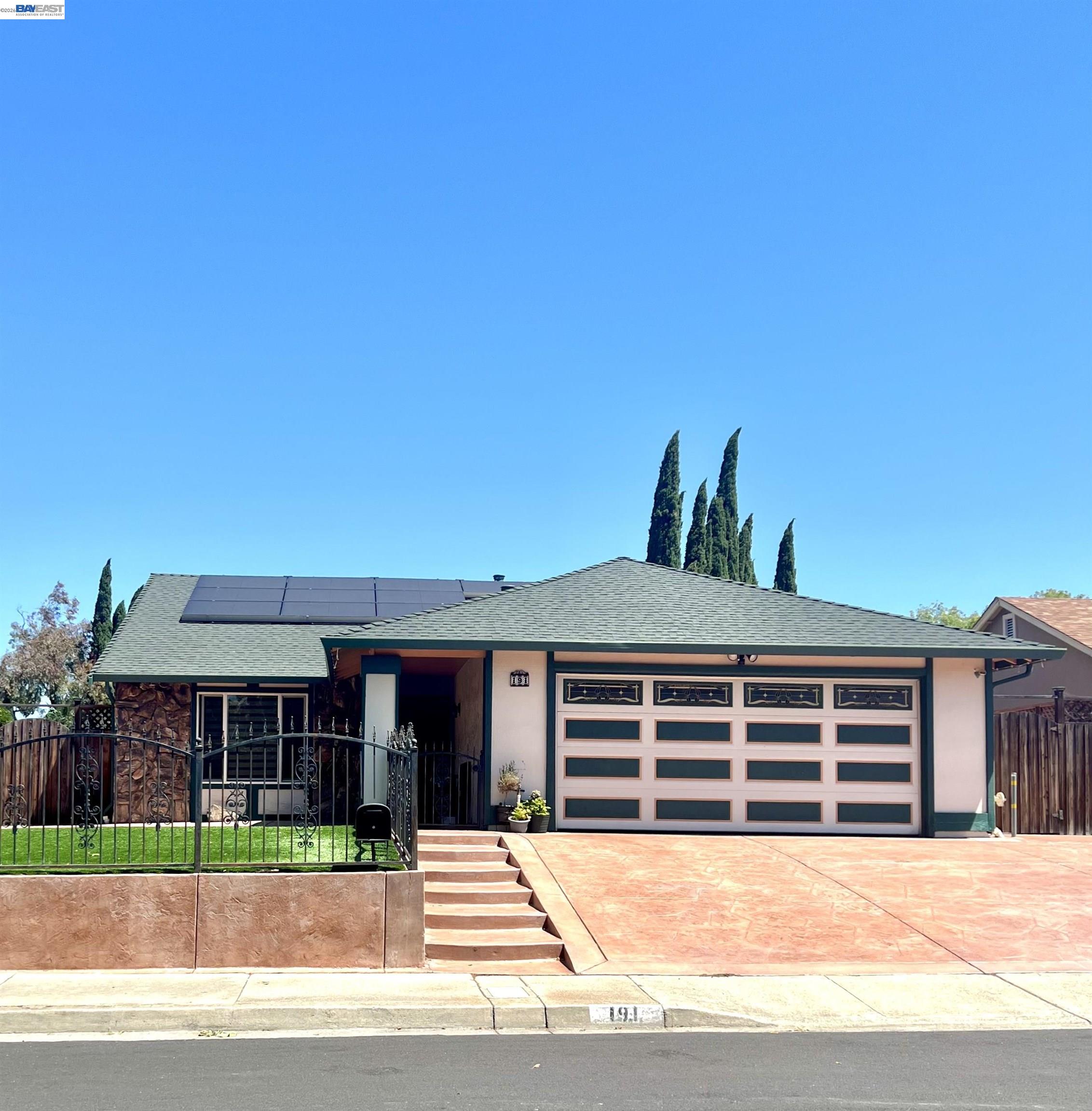 Front Image Thumbnail for BE41141340