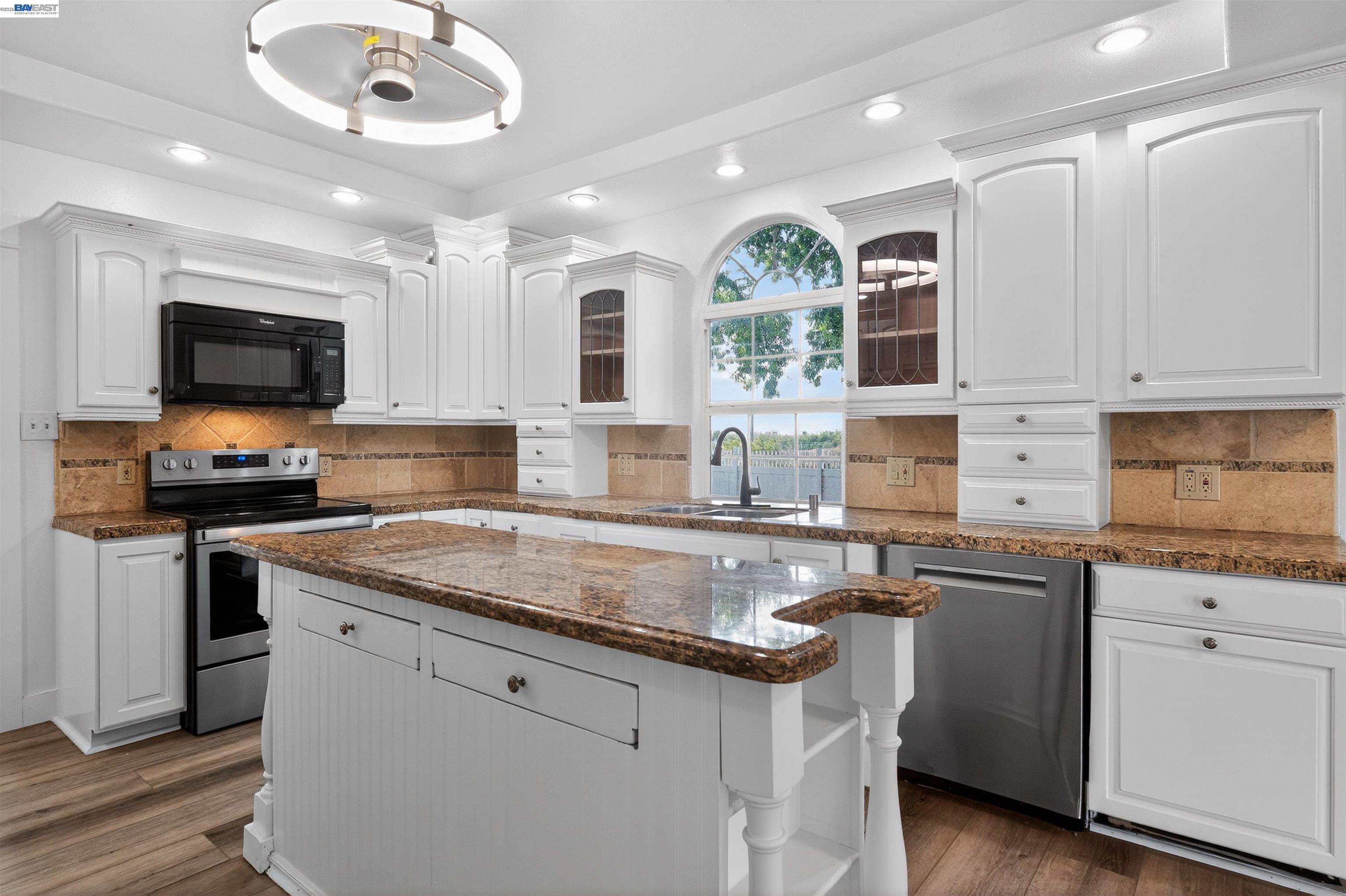 3015 Point Pleasant Rd, Elk Grove CA 95757 — photo 9