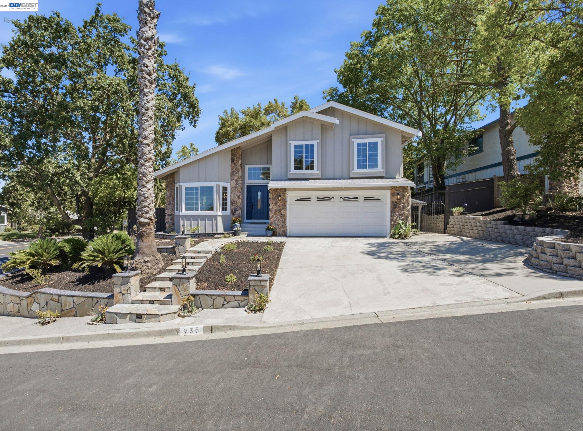935 Granite Ct, Martinez CA 94553