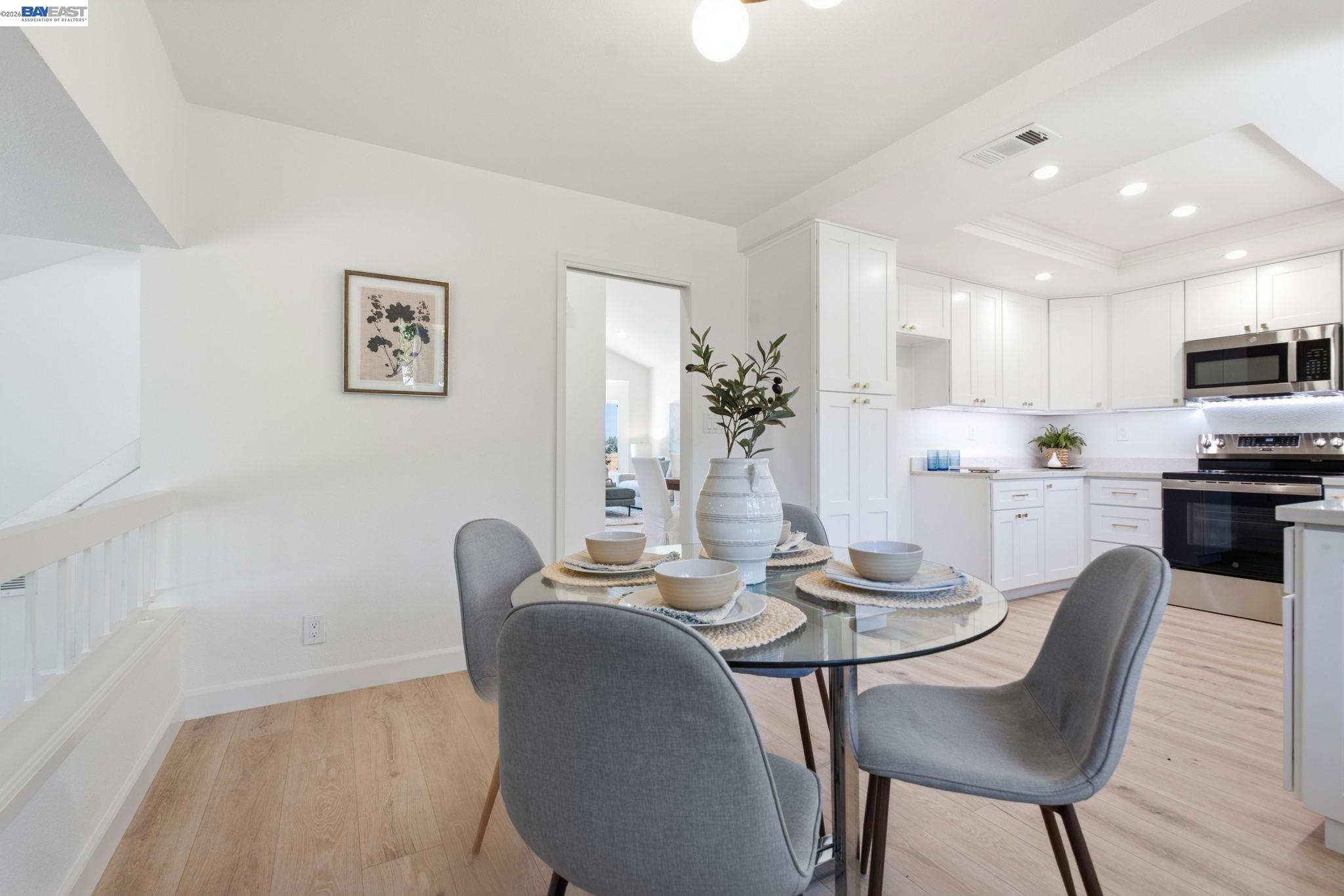 935 Granite Ct, Martinez CA 94553 — photo 12