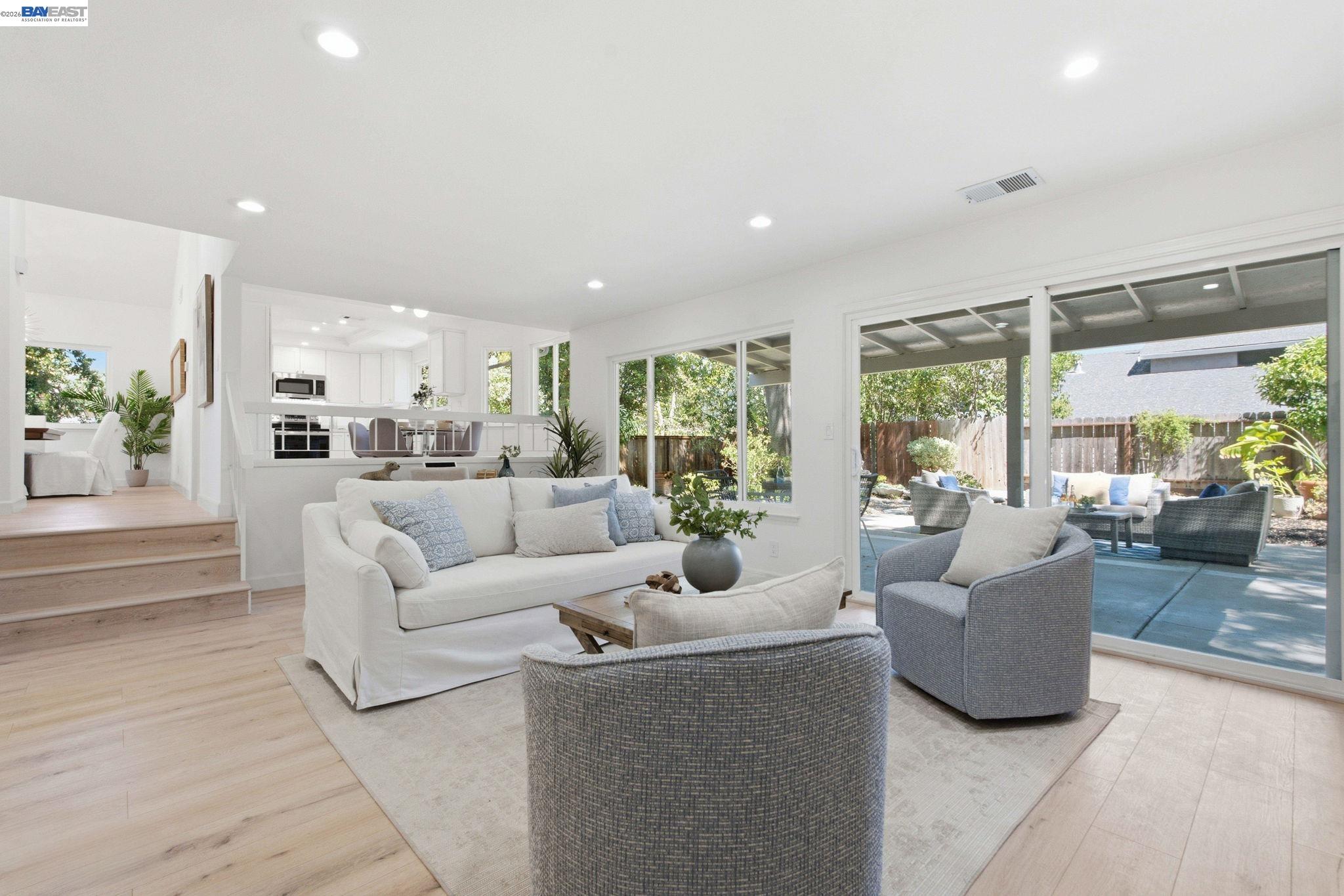 935 Granite Ct, Martinez CA 94553 — photo 15