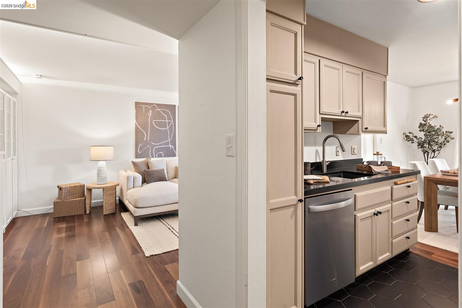 330 Vernon St # 108, Oakland CA 94610 — photo 16