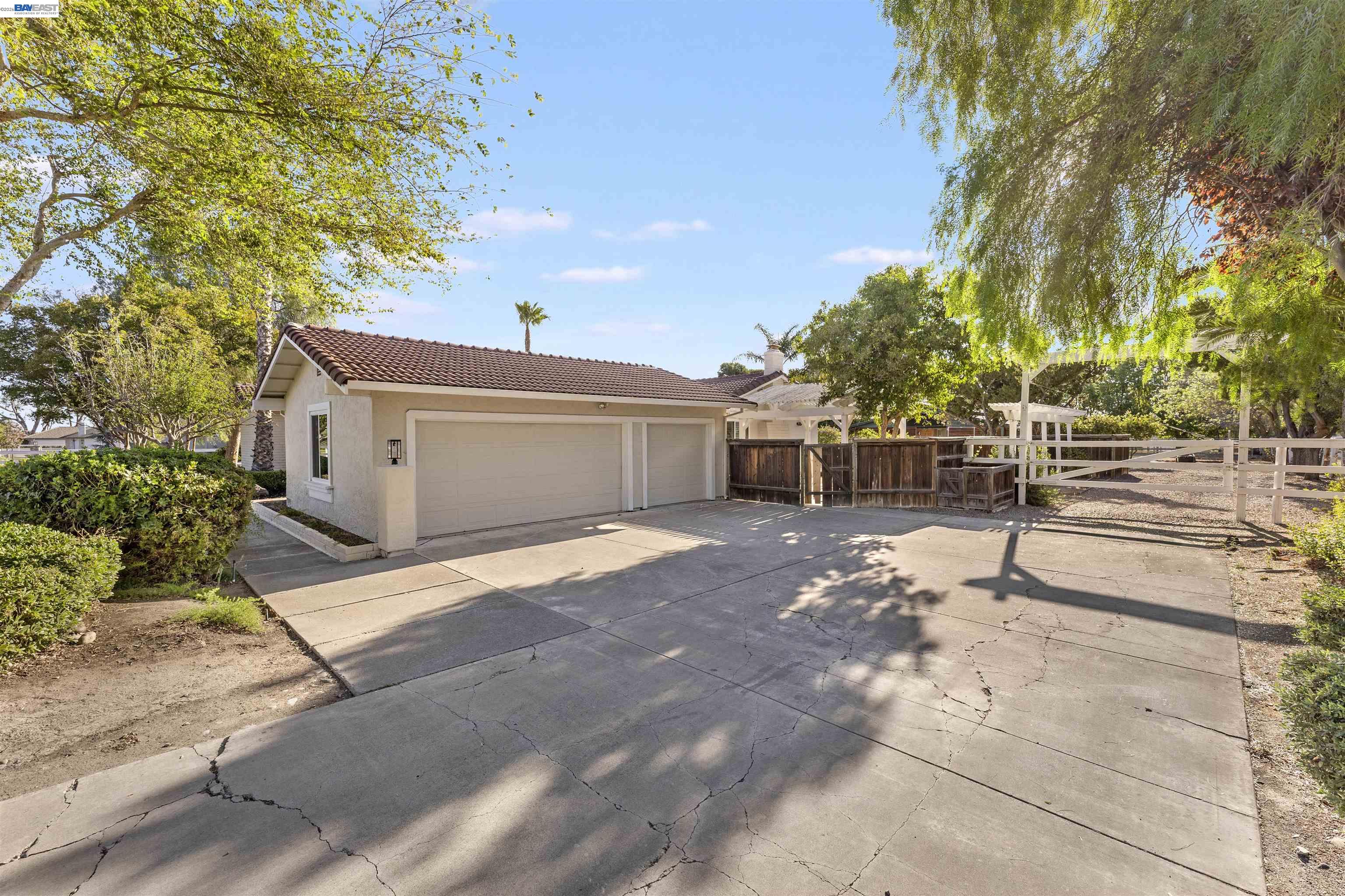23110 Los Ranchos Dr, Tracy CA 95304 — photo 17