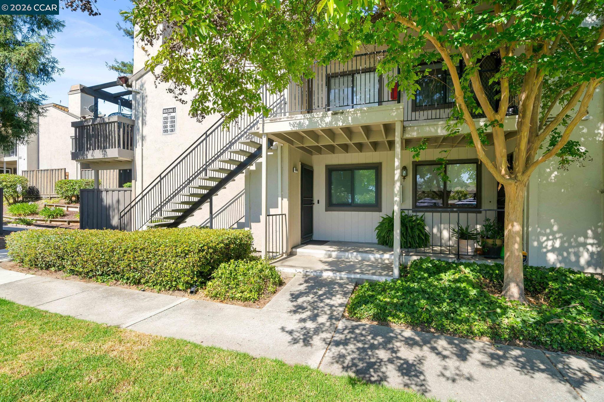 1355 Hull Ln, Martinez CA 94553 — photo 3