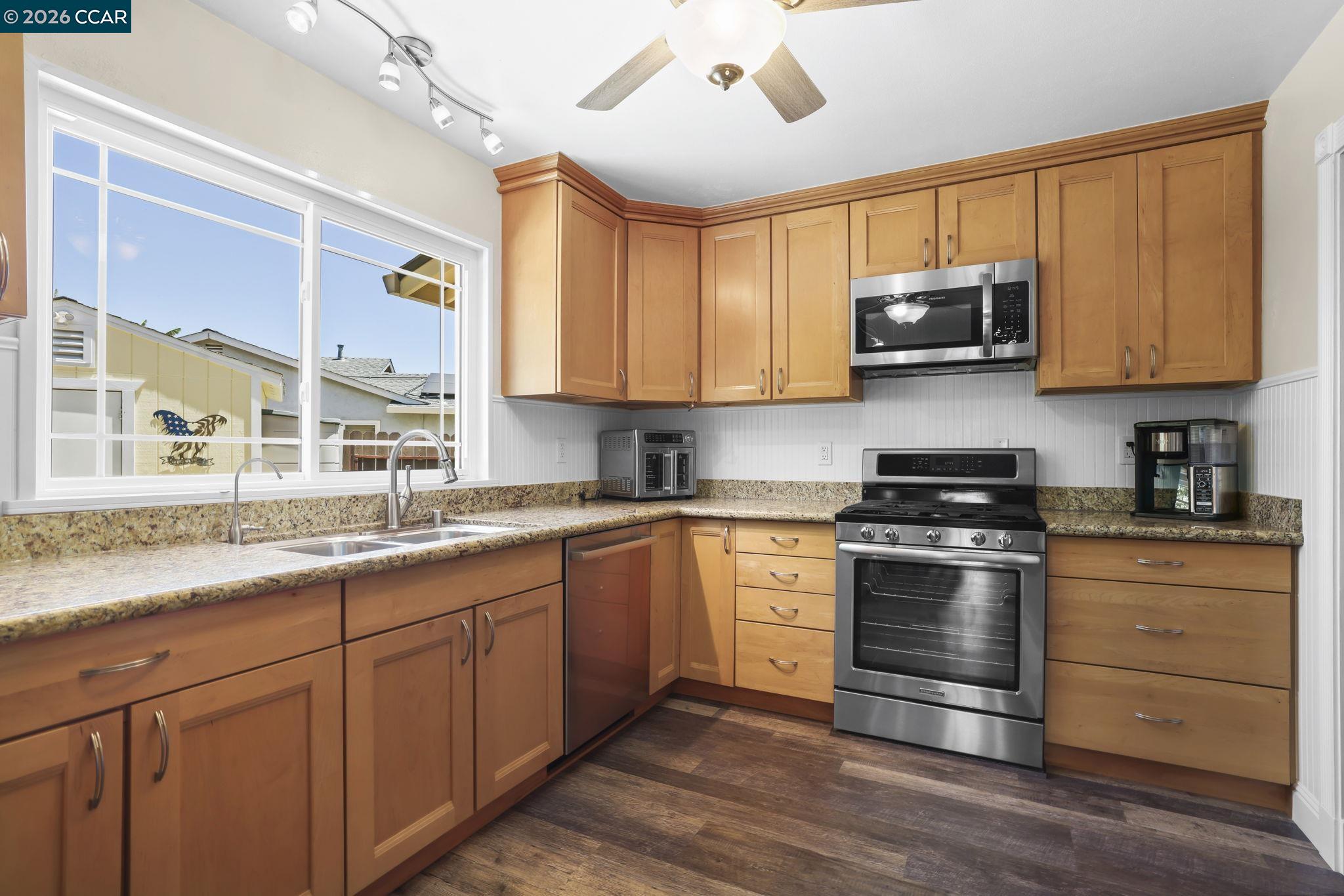2124 Impala Ct, Pittsburg CA 94565 — photo 16