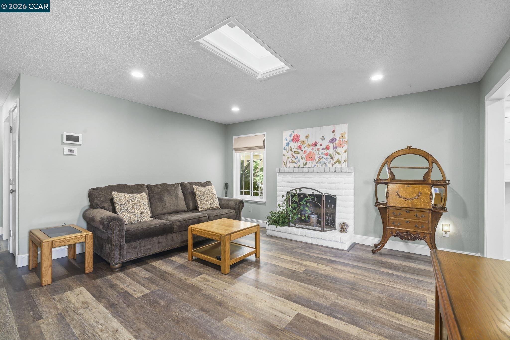 2124 Impala Ct, Pittsburg CA 94565 — photo 5