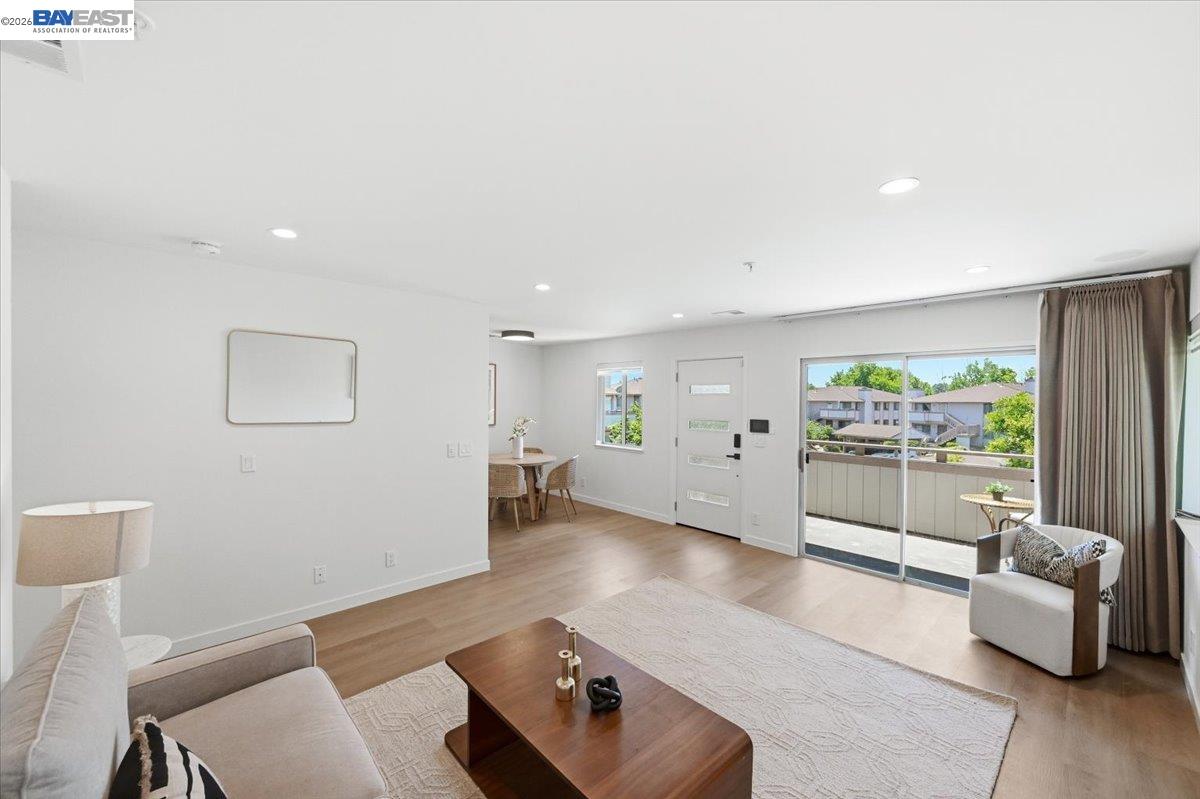 25164 COPA DEL ORO DR # 201, Hayward CA 94545 — photo 4