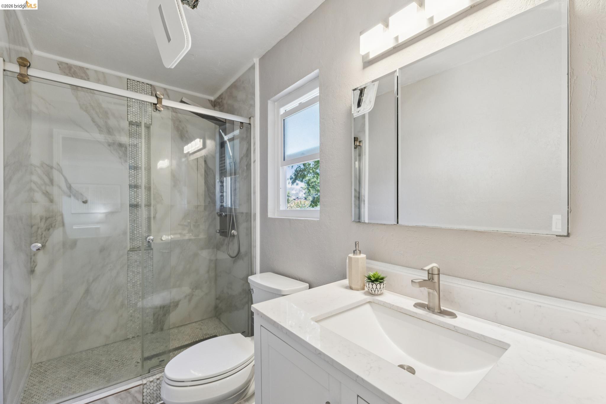 6756 Snake Road, Oakland CA 94611 — photo 16