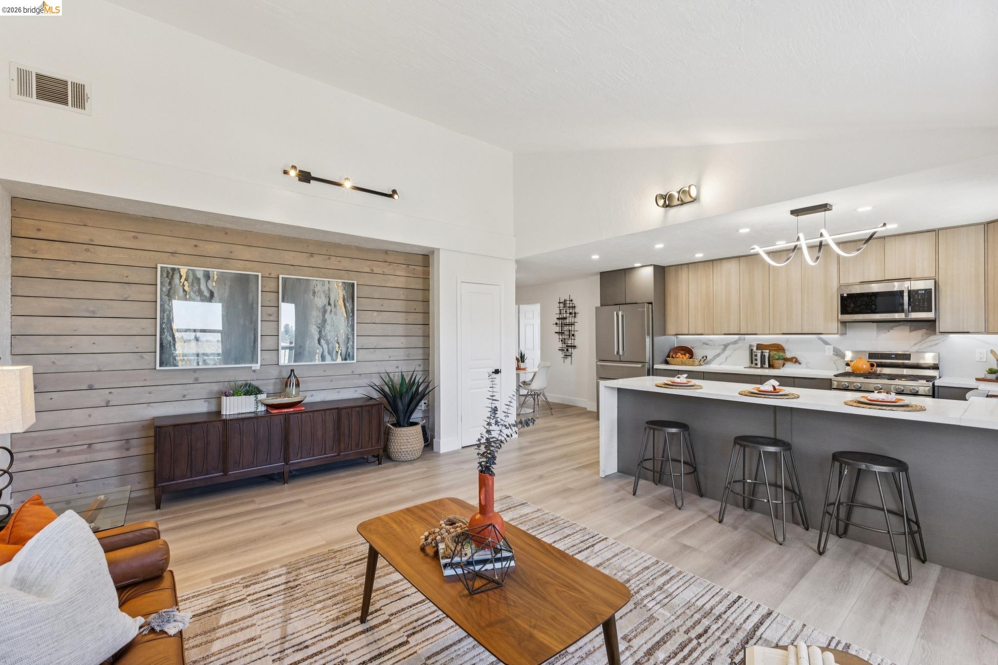 6756 Snake Road, Oakland CA 94611 — photo 7