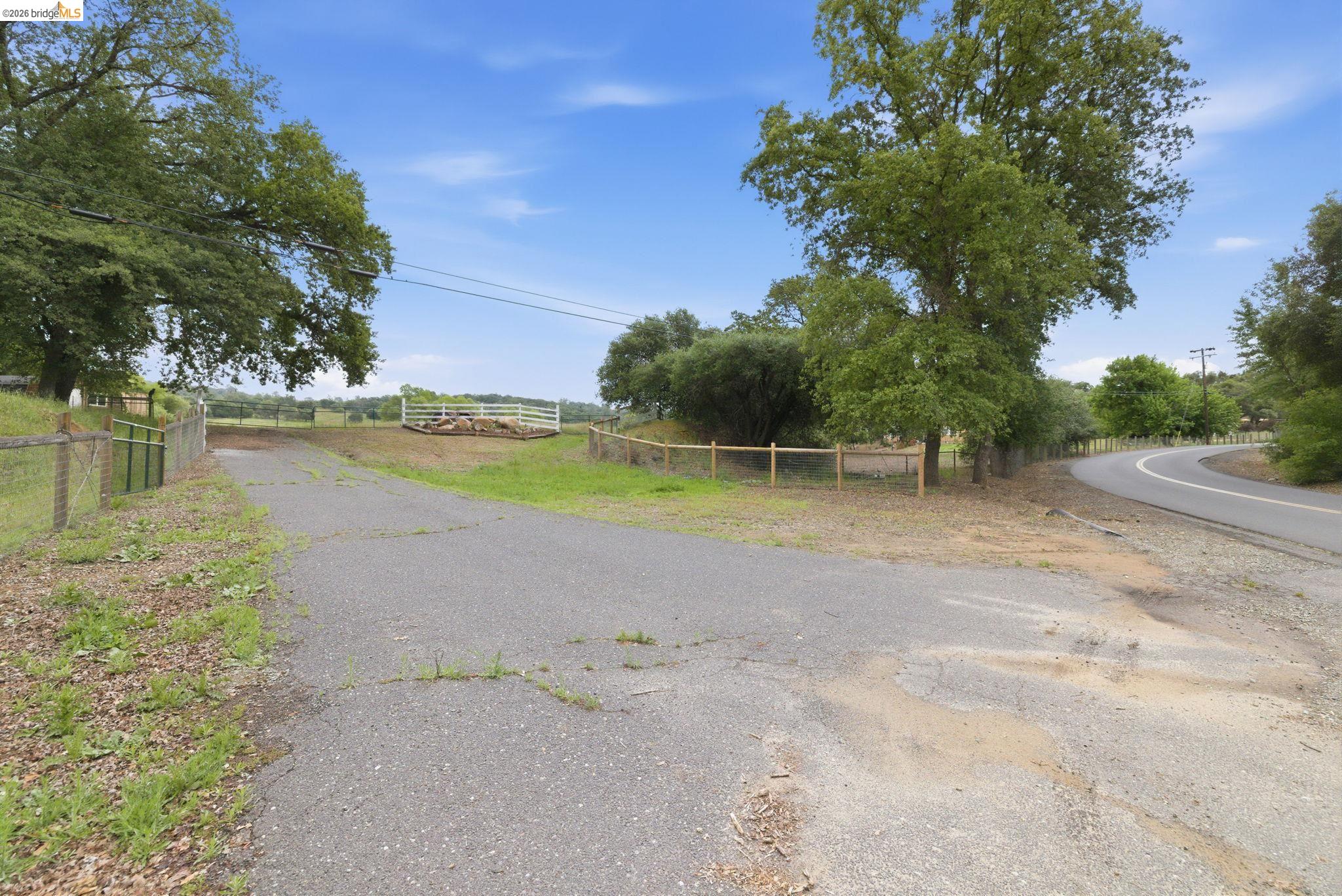 Lime Kiln Road, Sonora CA 95370 — photo 43
