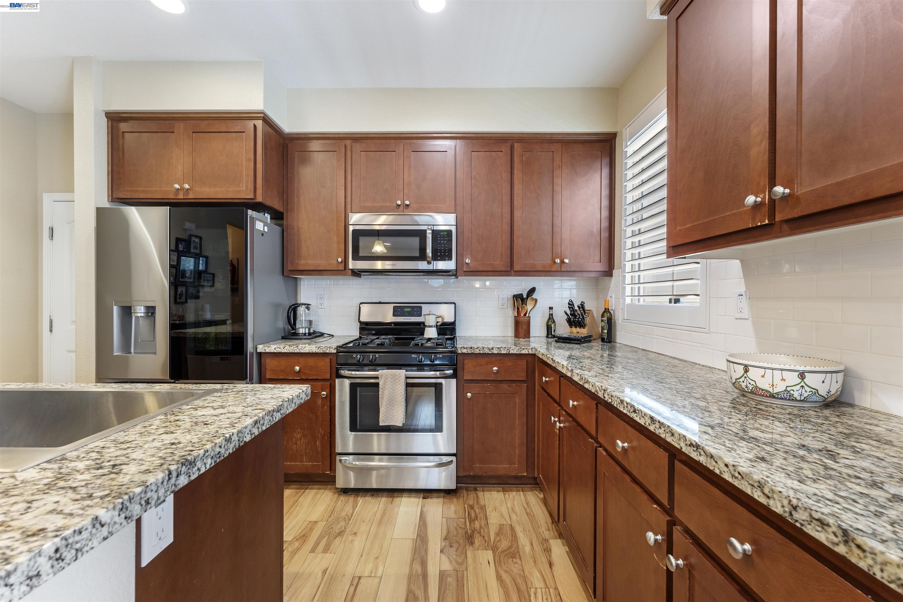 22647 Myrtle Cir, Hayward CA 94541 — photo 11