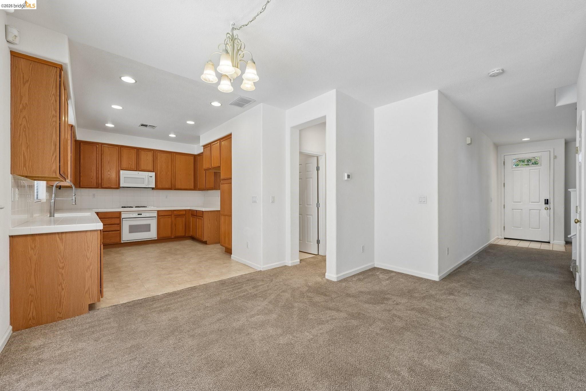 514 Frogs Leap Ct, Fairfield CA 94534 — photo 18