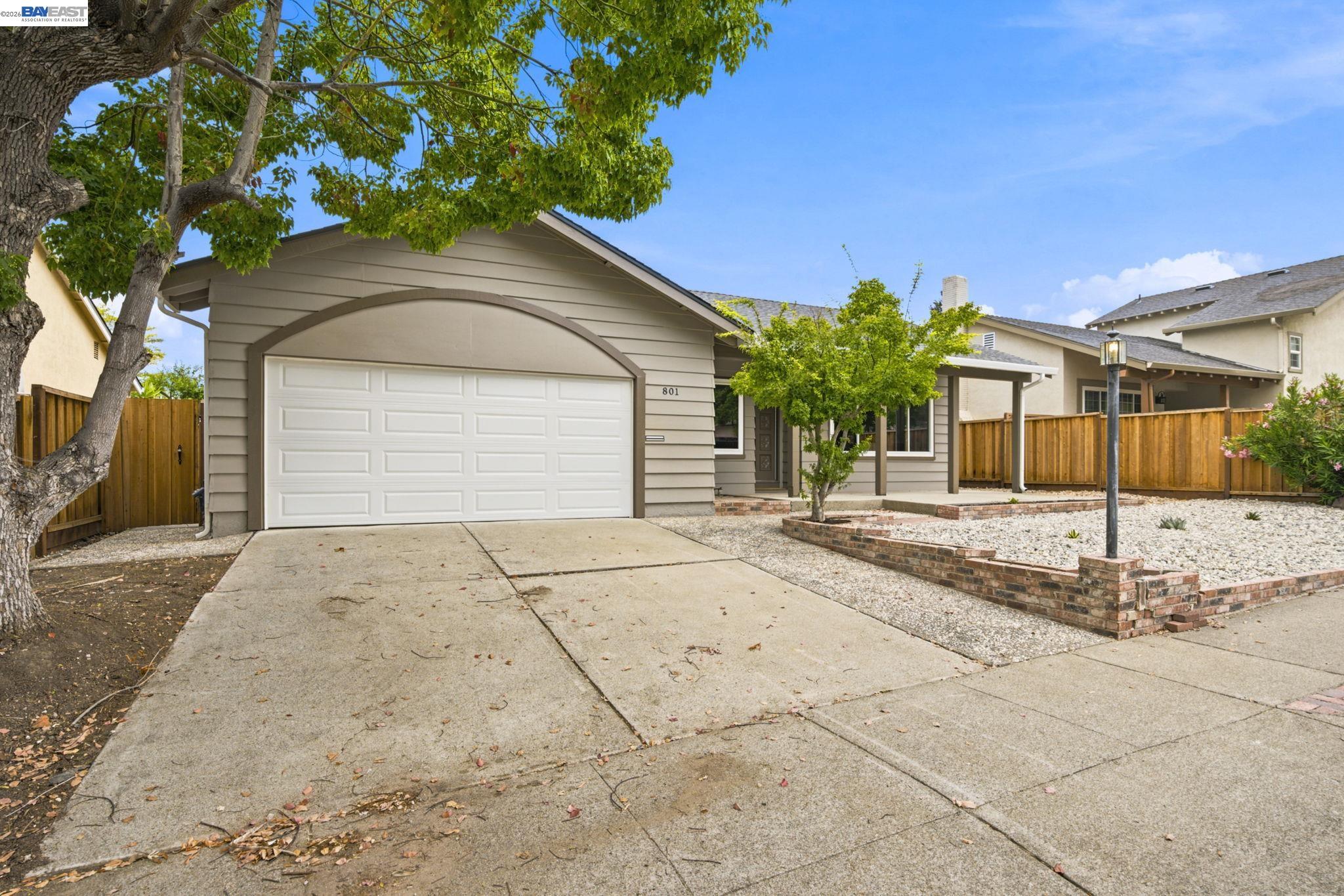 Front Image Thumbnail for BE41141558