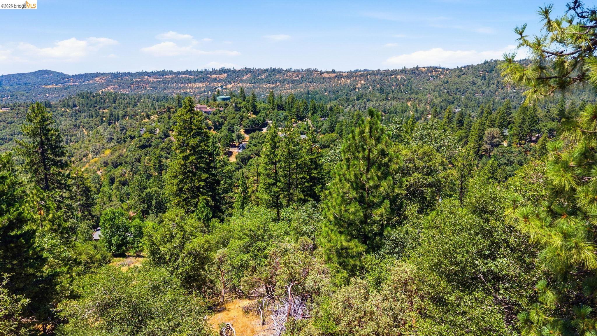Deerhaven, Tuolumne CA 95379 — photo 2