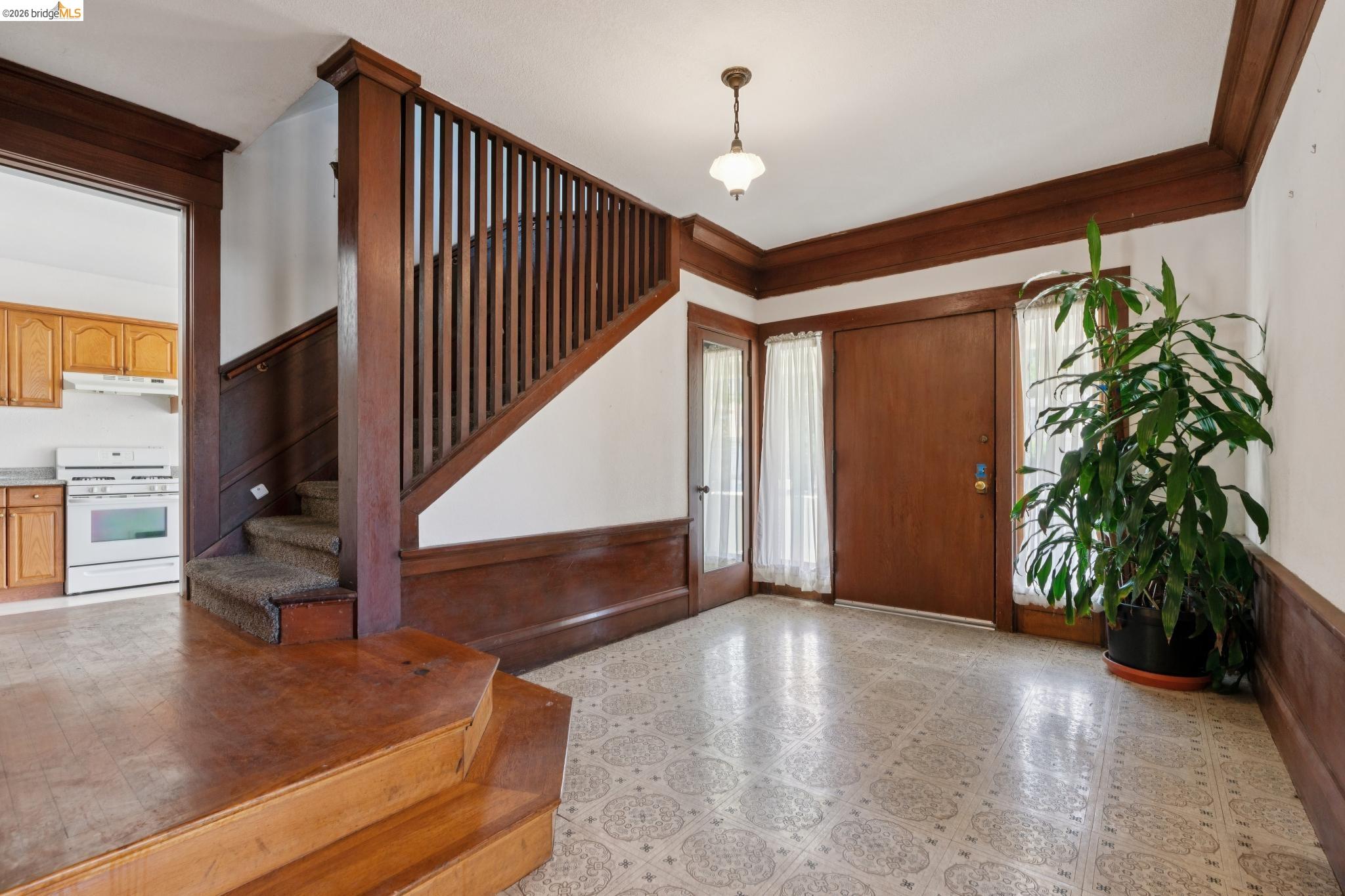 646 Walavista Ave, Oakland CA 94610 — photo 26