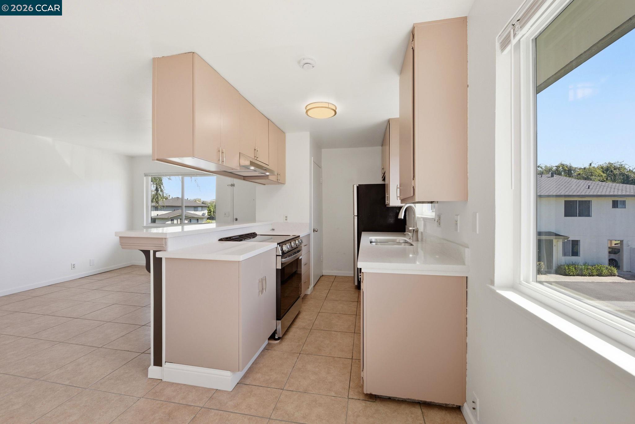 34732 Skylark Dr # 4, Union City CA 94587 — photo 9