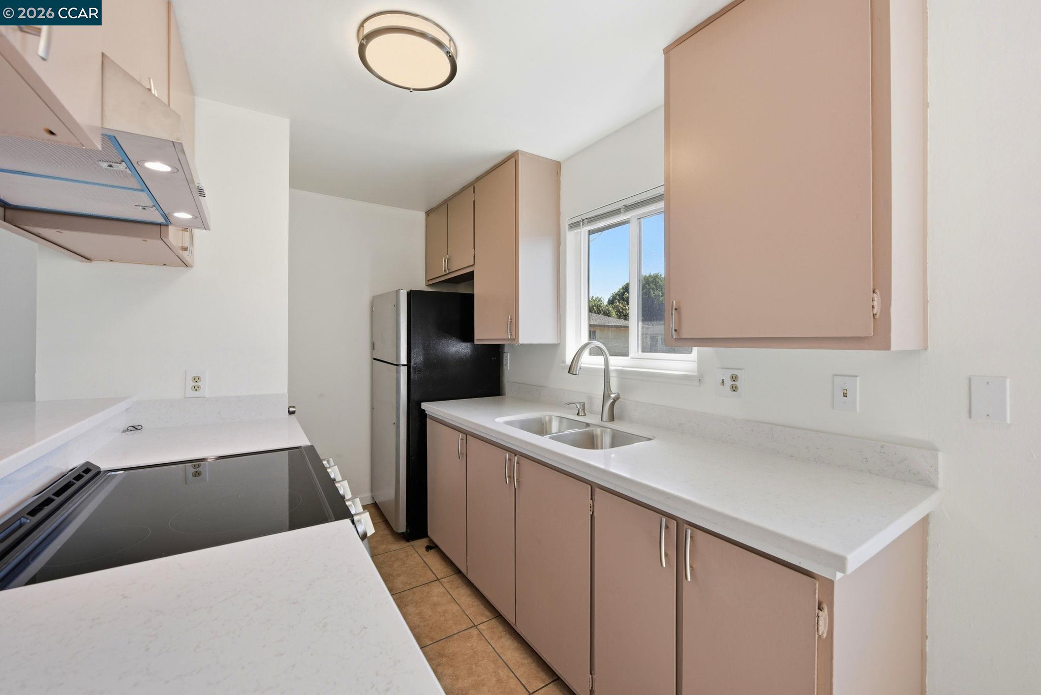 34732 Skylark Dr # 4, Union City CA 94587 — photo 10