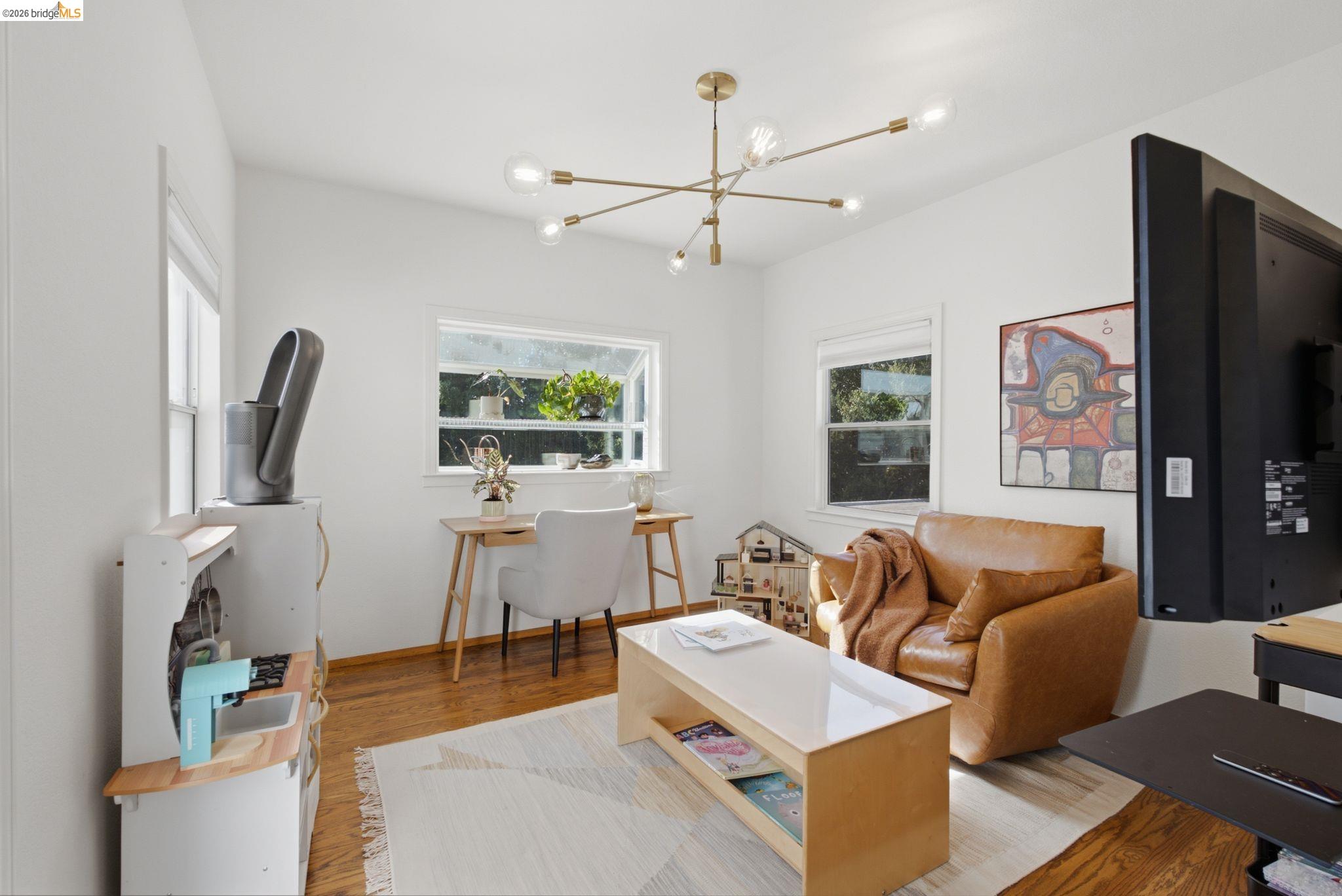 3917 Columbian Dr, Oakland CA 94605 — photo 13