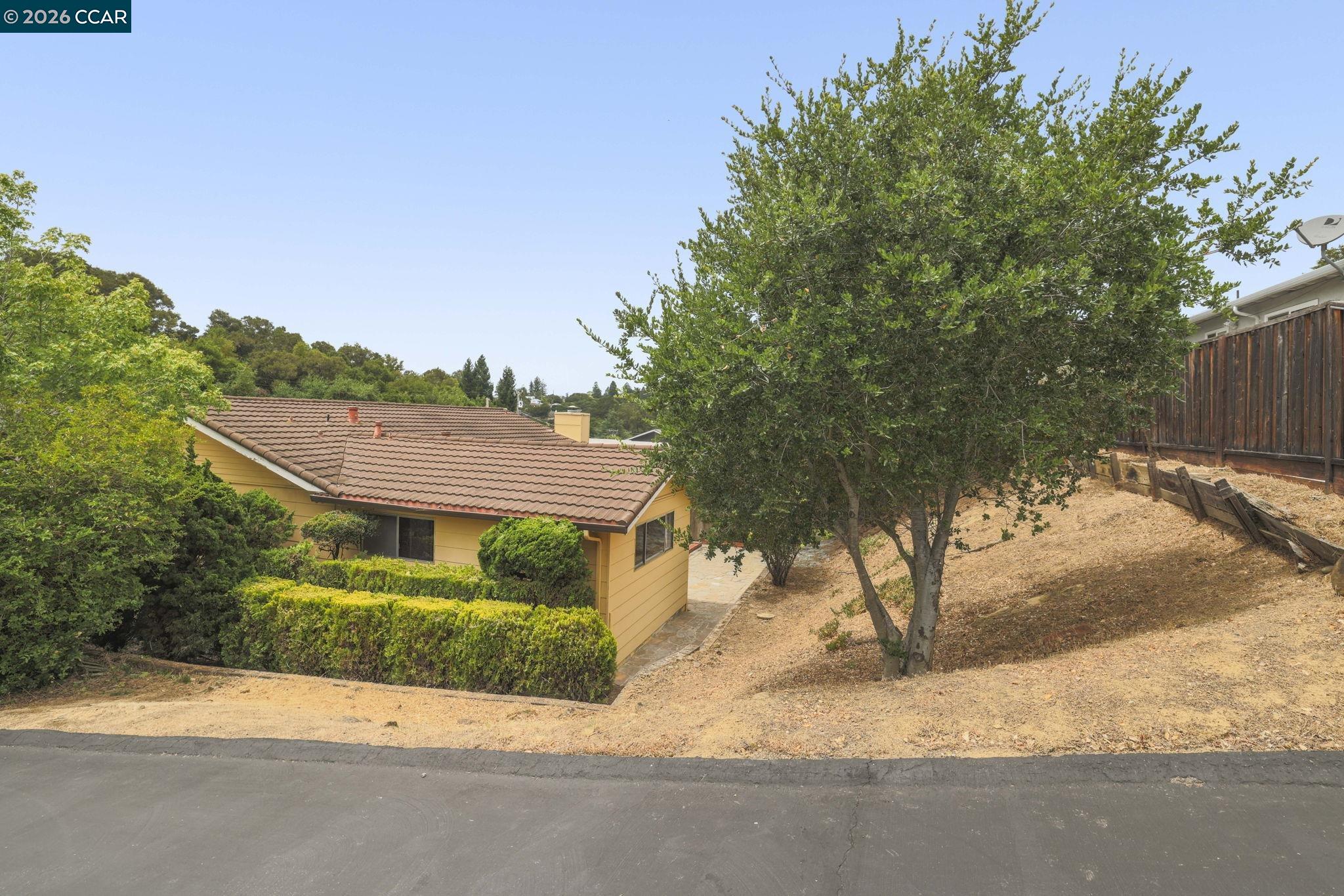 5218 Camino Alta Mira, Castro Valley CA 94546 — photo 38