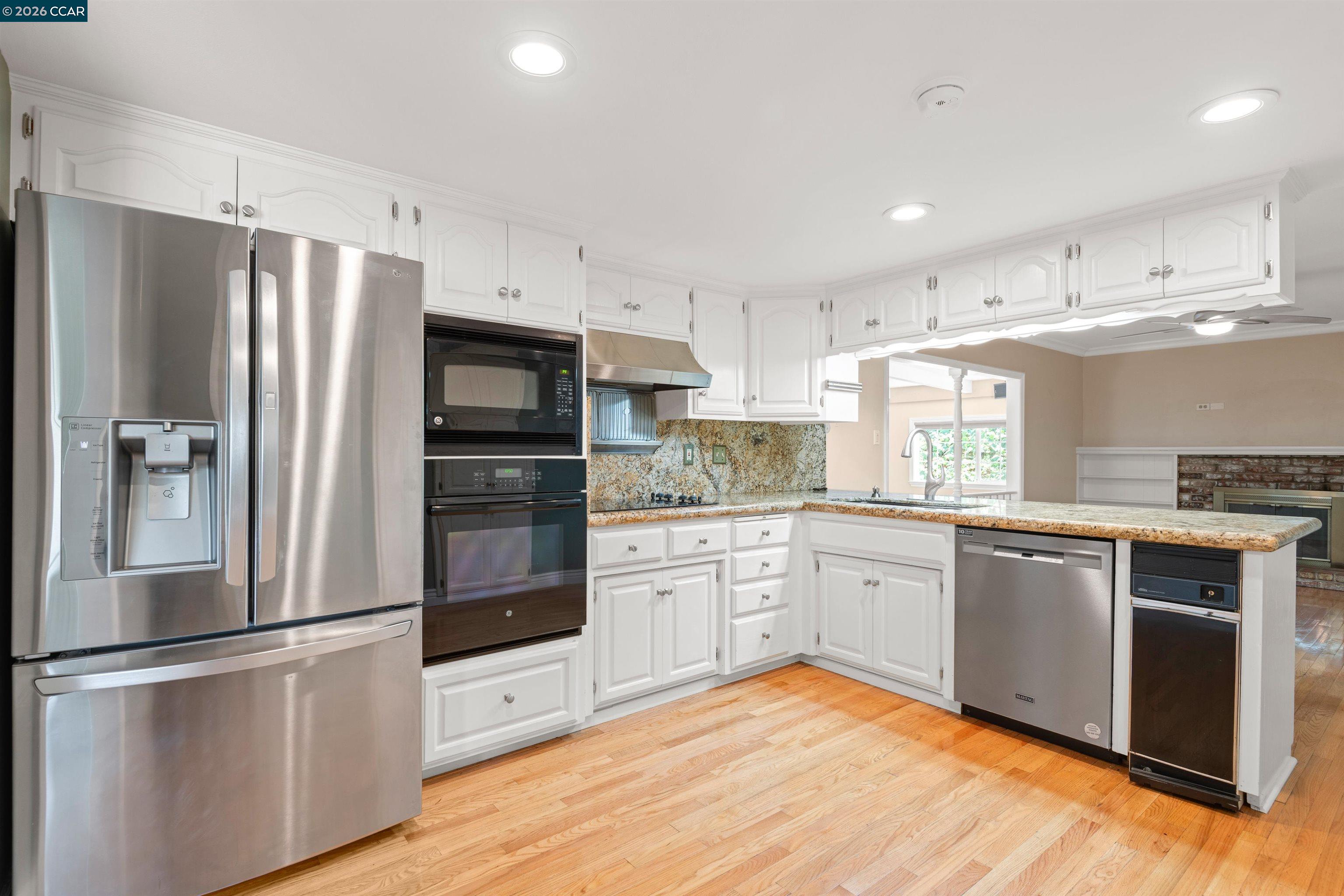 1250 Rolling Hill Ct, Martinez CA 94553 — photo 9