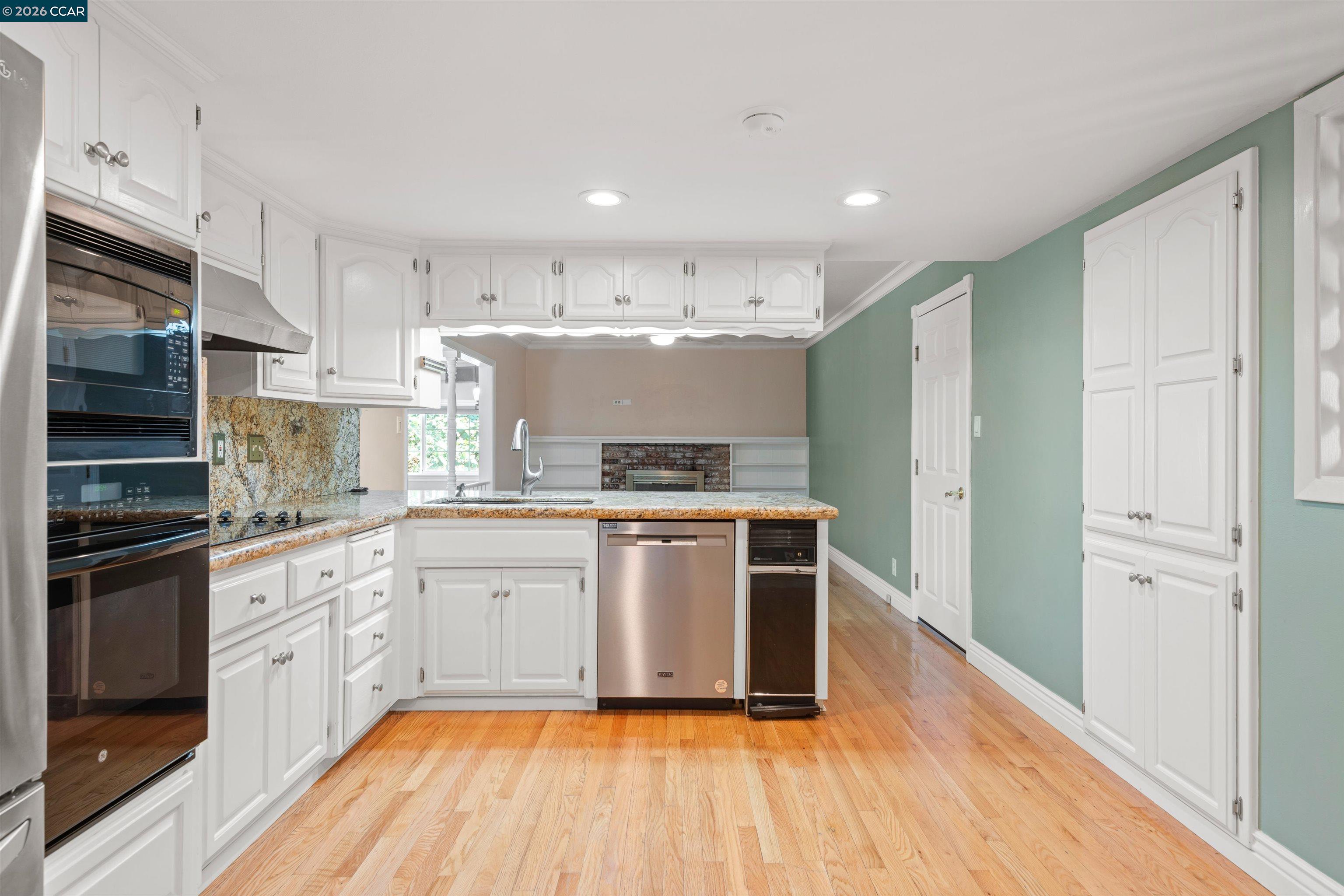 1250 Rolling Hill Ct, Martinez CA 94553 — photo 10