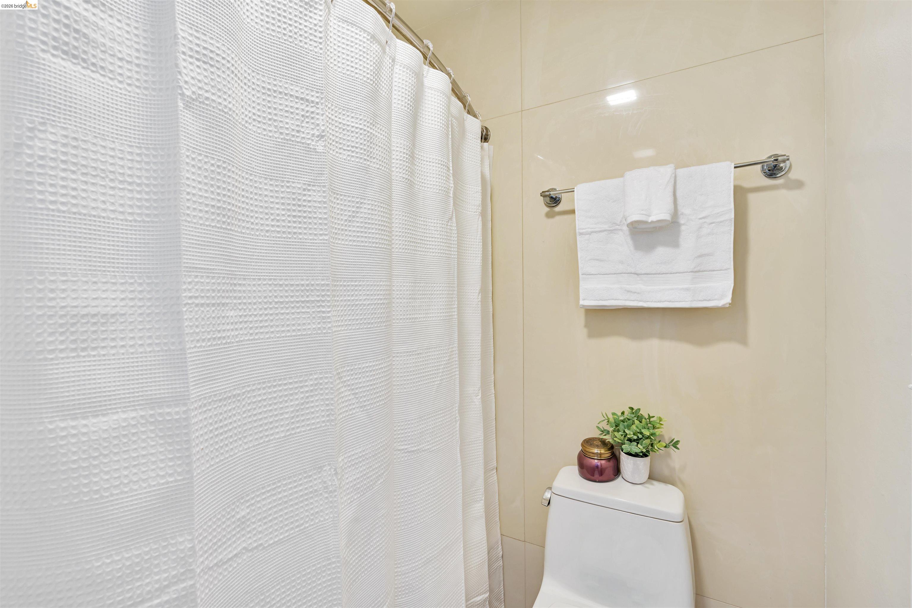 490 N Civic Dr # 101, Walnut Creek CA 94596 — photo 17