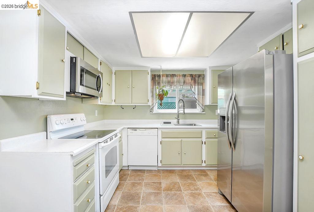 1108 Putnam St, Antioch CA 94509 — photo 12