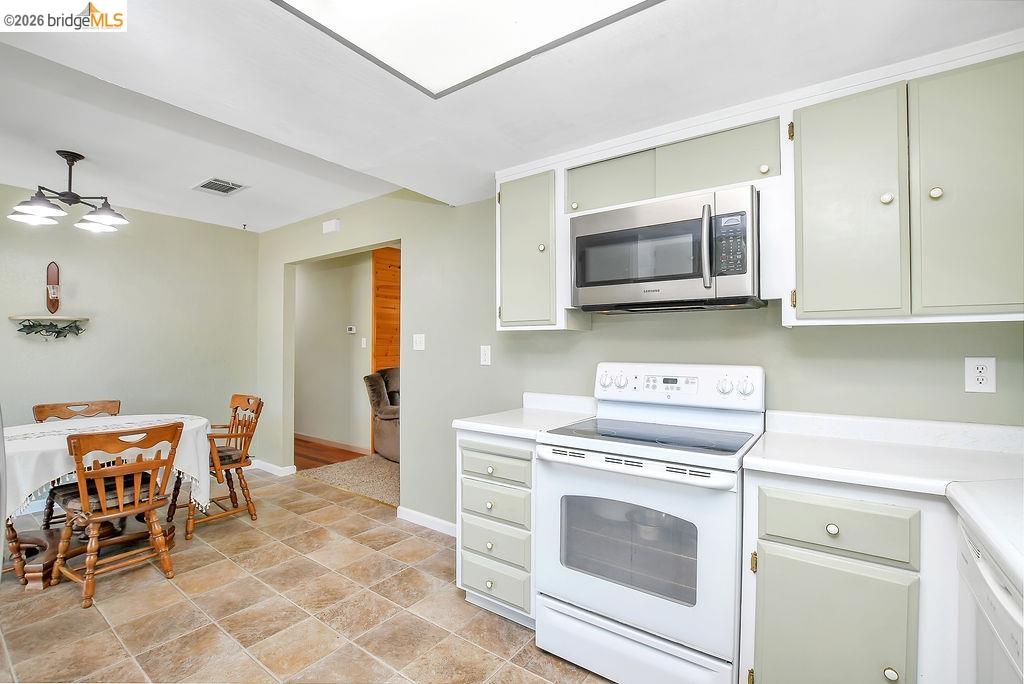 1108 Putnam St, Antioch CA 94509 — photo 13
