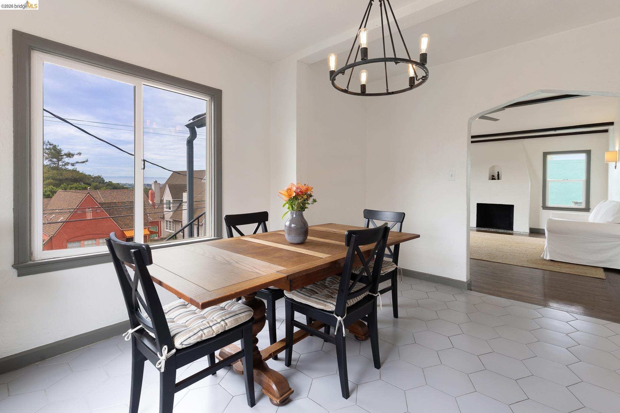 8342 Ney Avenue, Oakland CA 94605 — photo 11