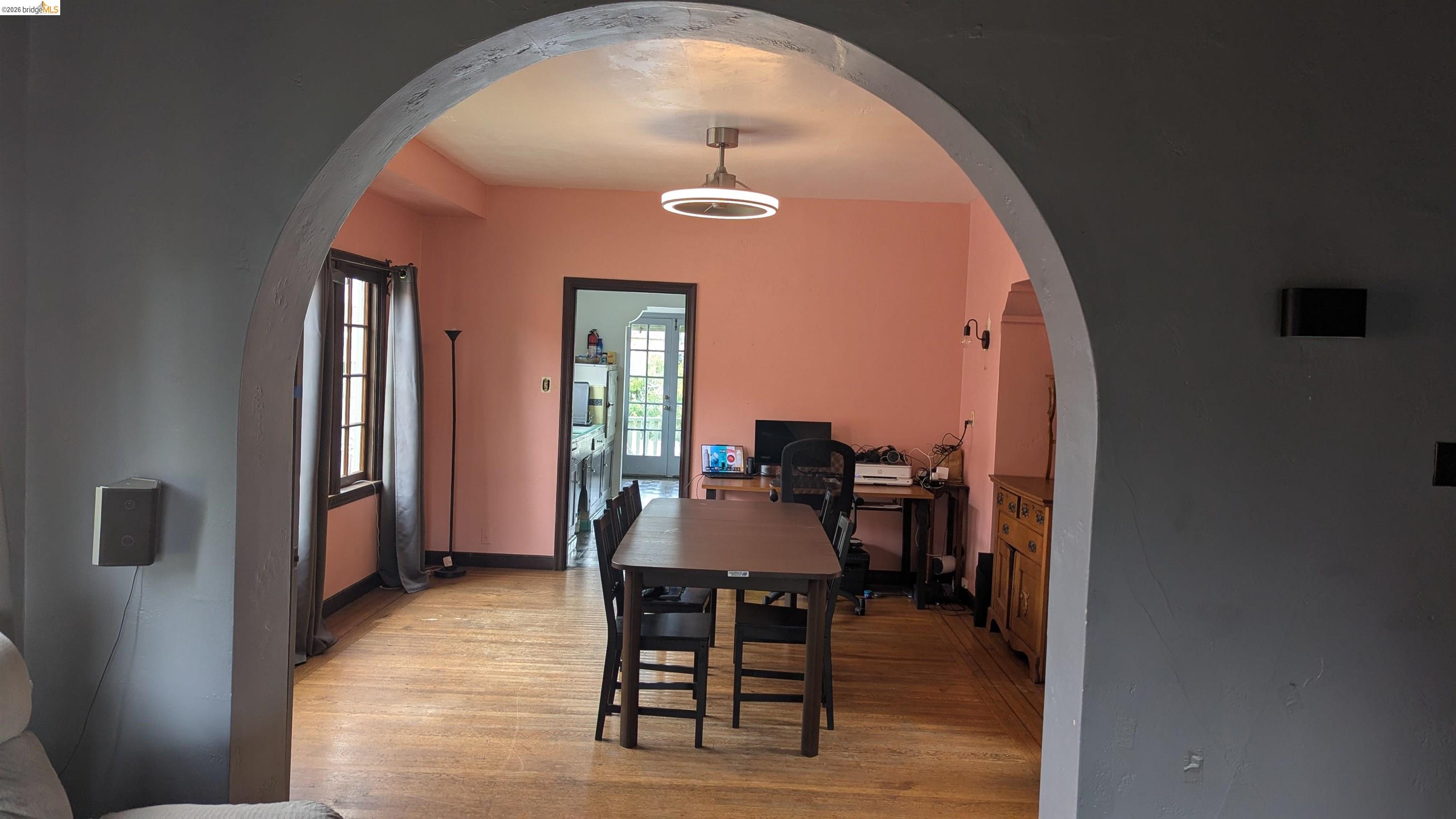 446 37Th St, Oakland CA 94609 — photo 4