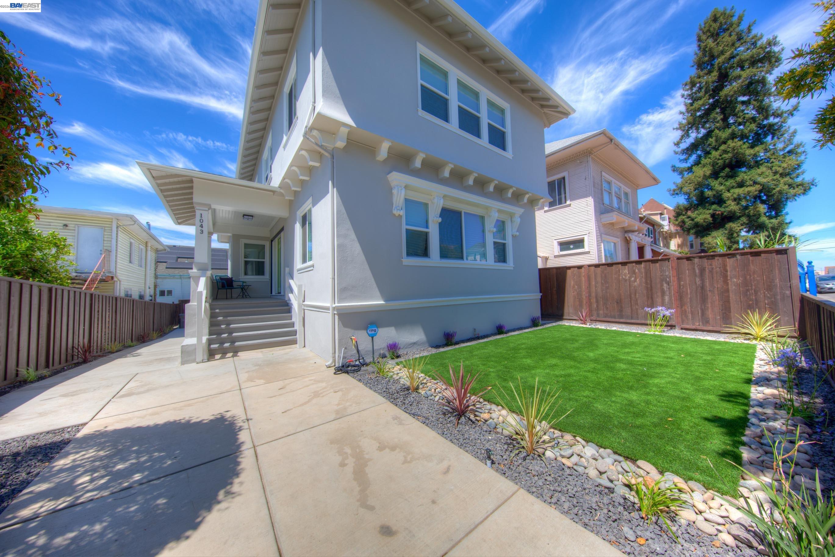 Front Image Thumbnail for BE41141741