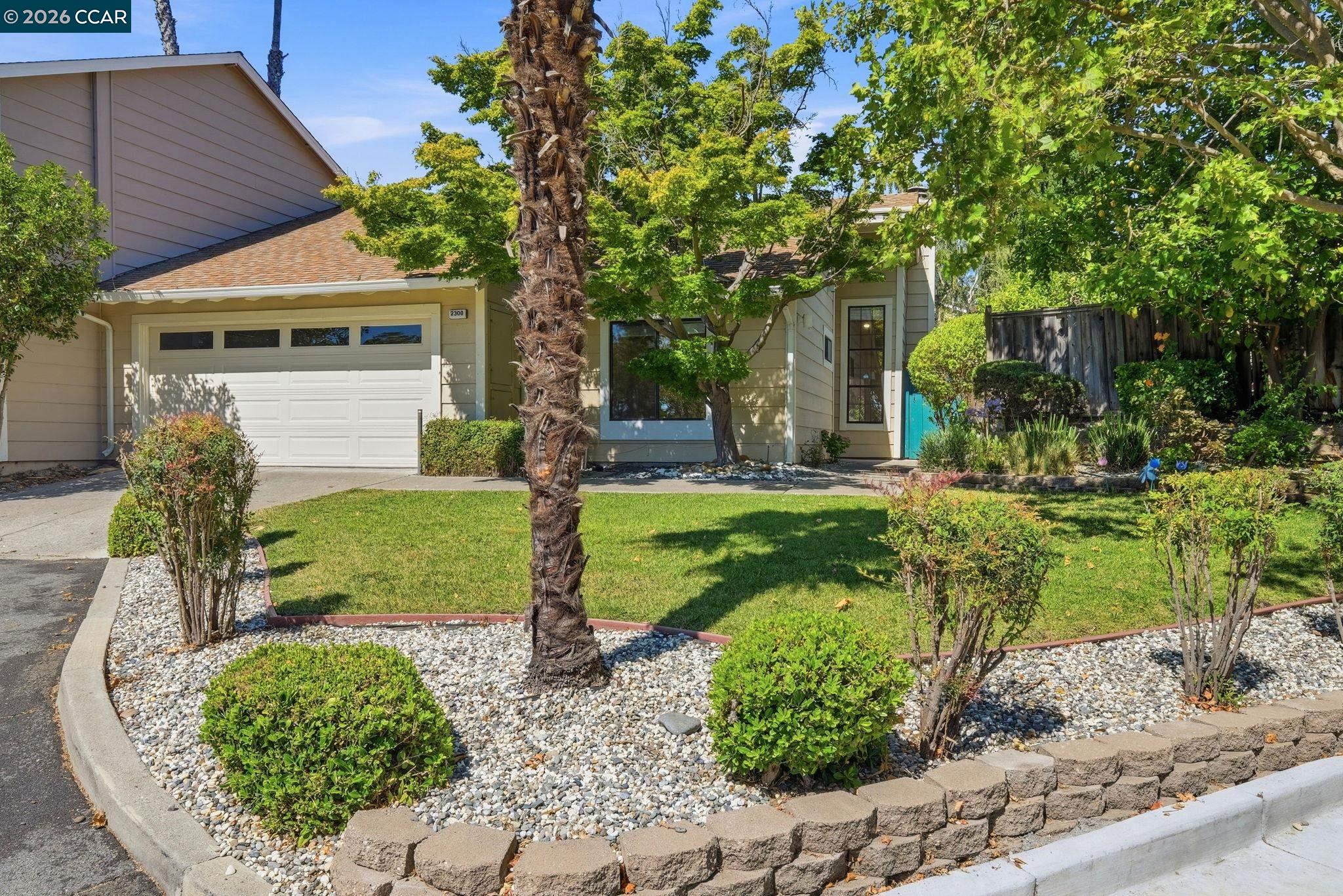 2300 Lake Park Ct, Martinez CA 94553 — photo 2