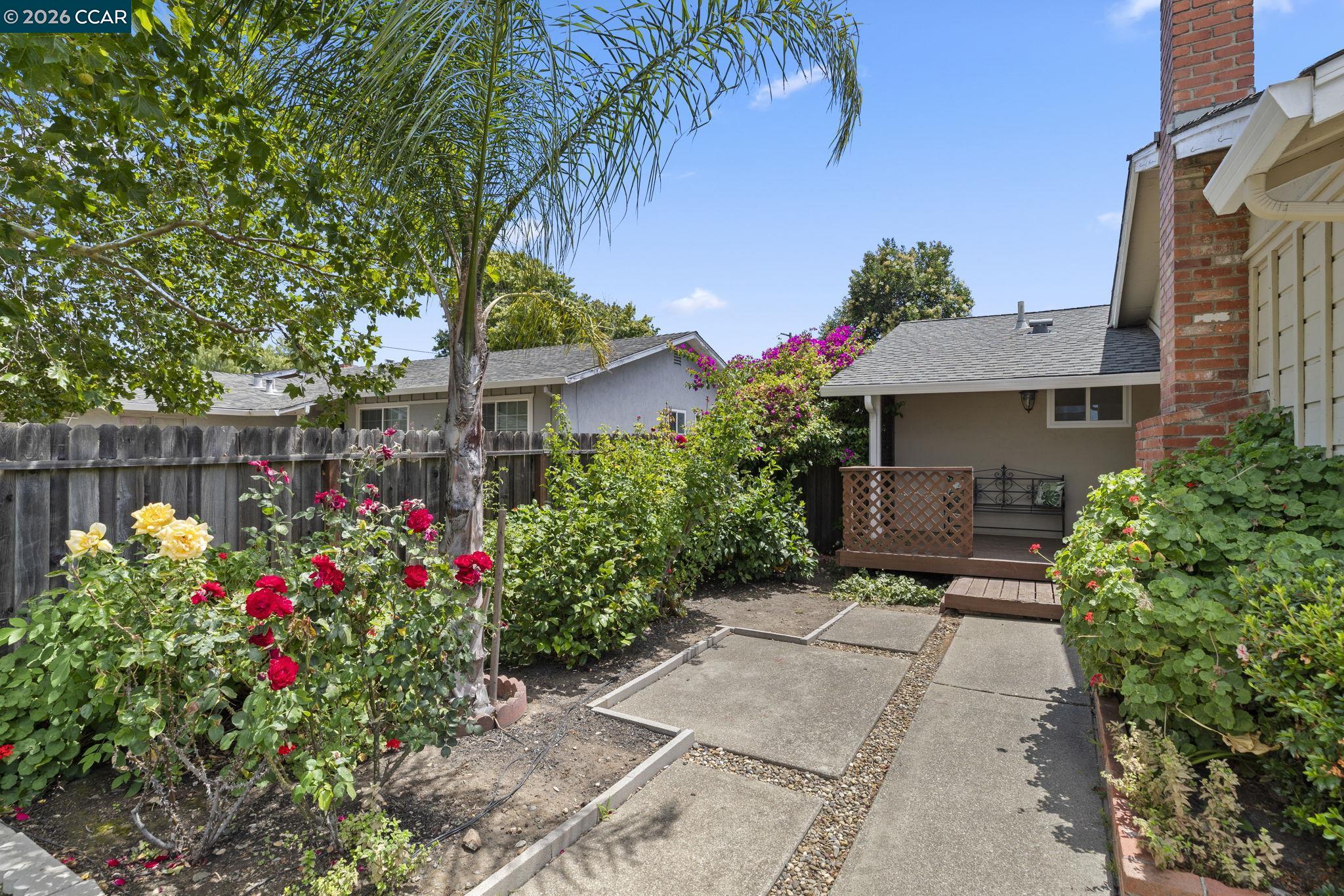 2674 E Olivera Rd, Concord CA 94519 — photo 4