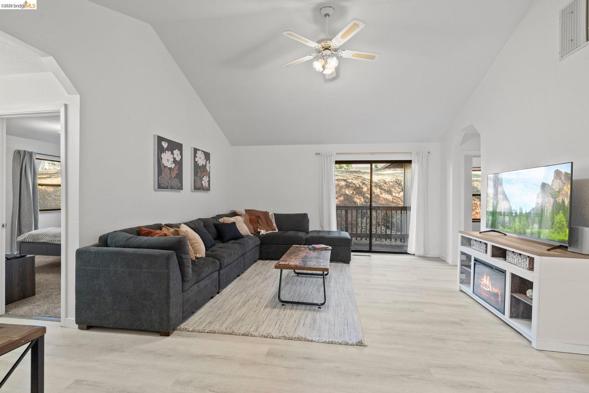 20790 Ferretti Rd, Groveland CA 95321 — photo 14