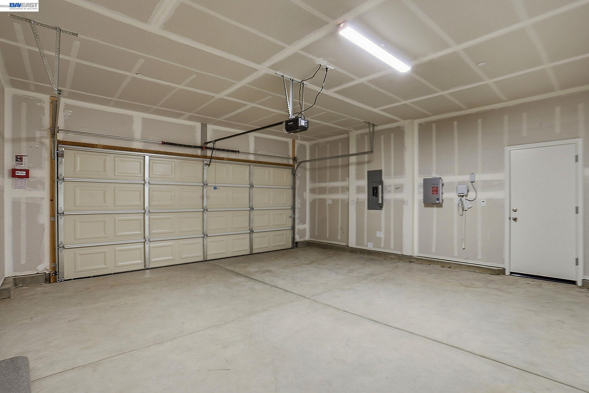 16047 Pirates Cove Ln, Lathrop CA 95330 — photo 30