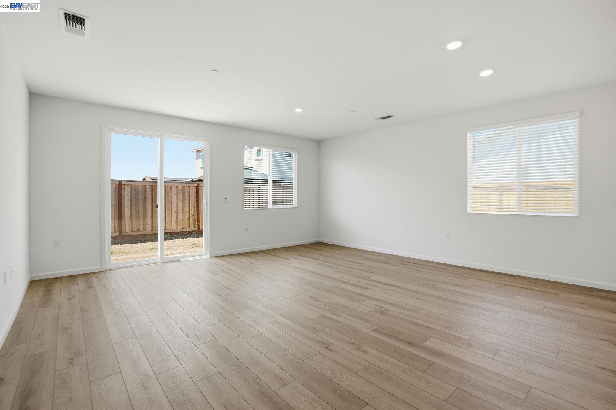 16047 Pirates Cove Ln, Lathrop CA 95330 — photo 5