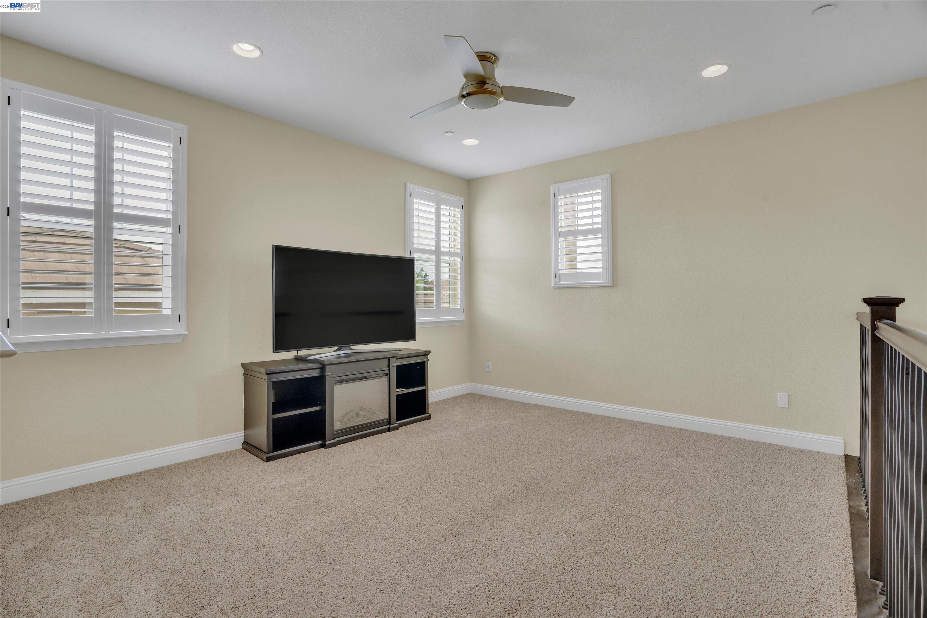 582 Pasture Ave, Lathrop CA 95330 — photo 18