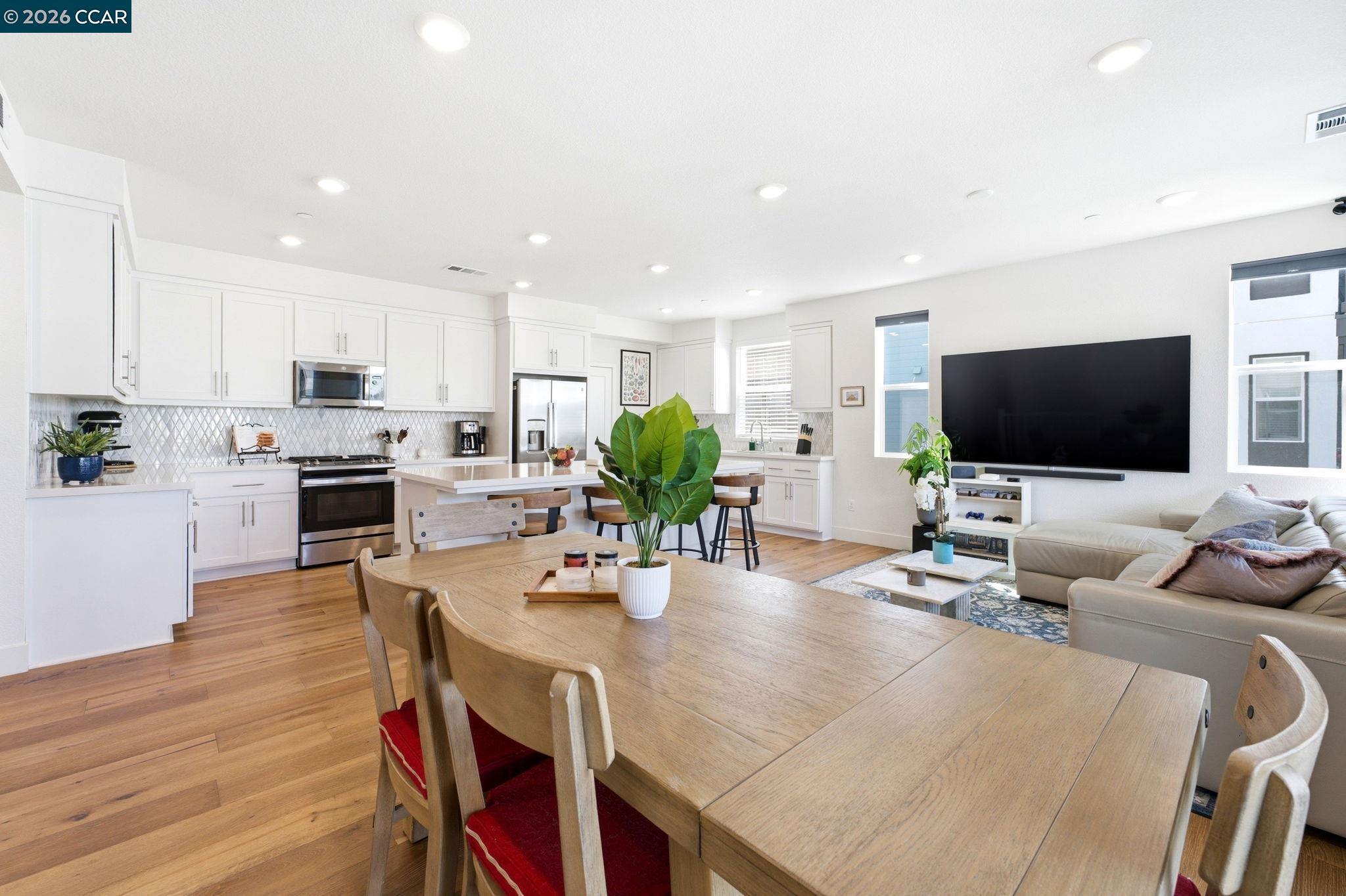 9732 Seawind Way, Newark CA 94560 — photo 15