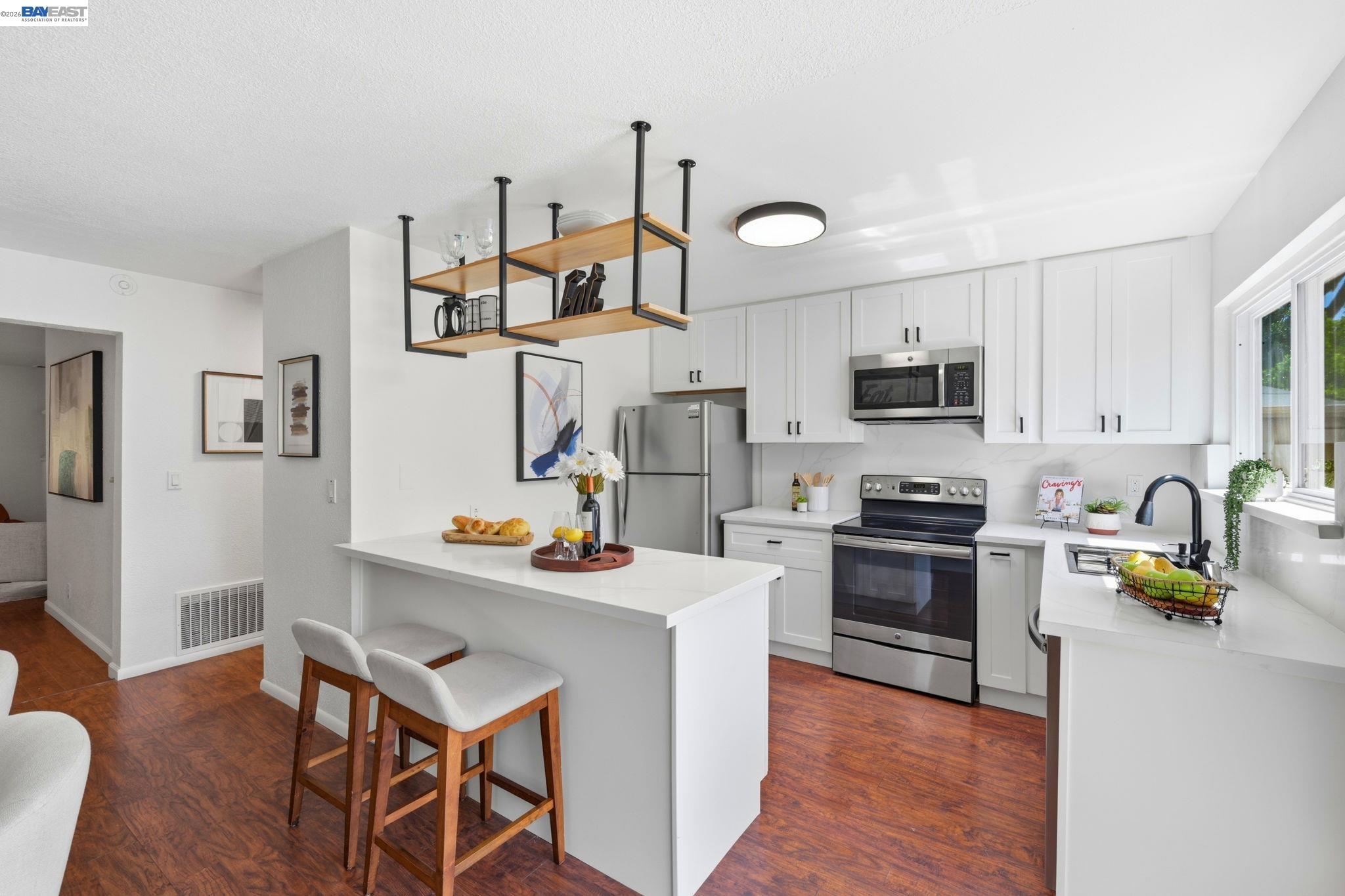 1486 Newhall Pkwy, Concord CA 94521 — photo 2