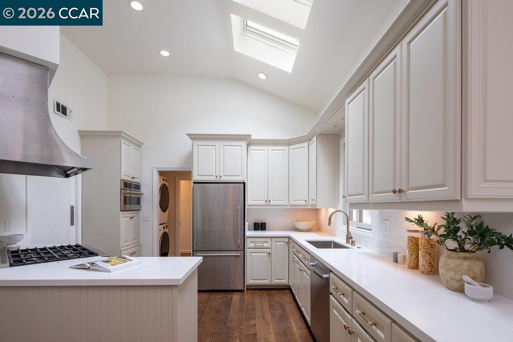 187 Moraga Way, Orinda CA 94563 — photo 12