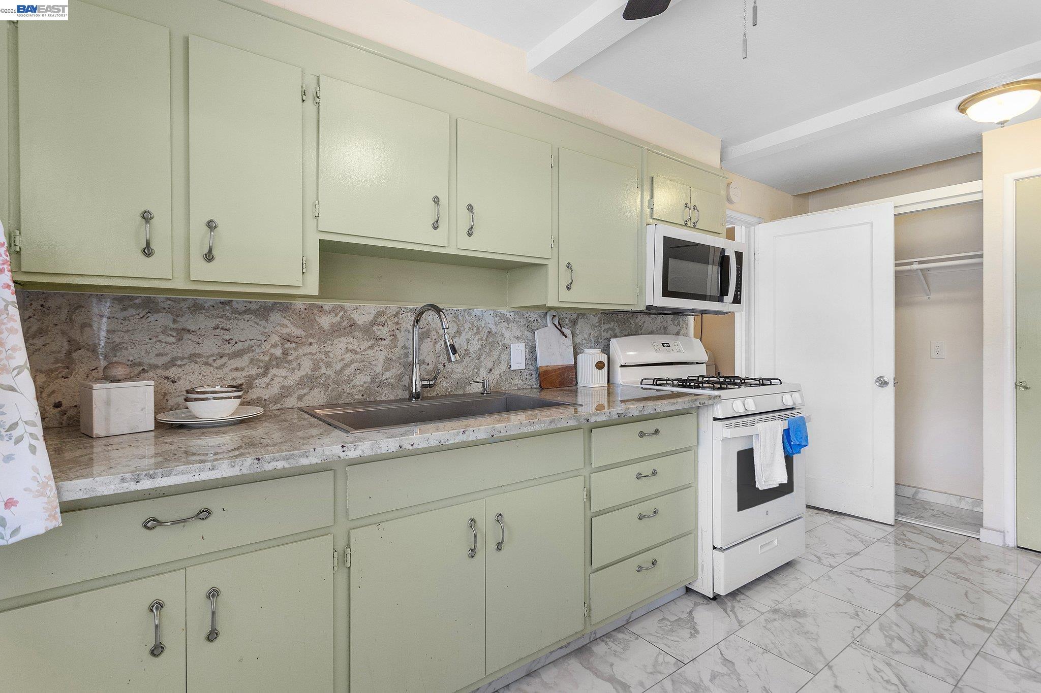 1691 Ashbury Dr, Concord CA 94520 — photo 7