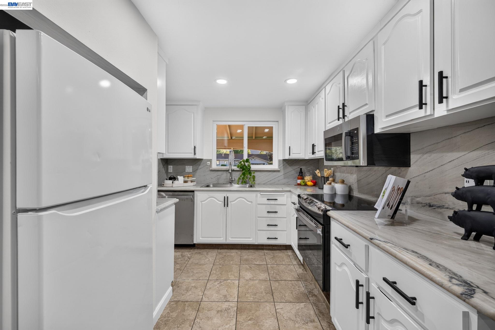 3929 Alma Ct, Pleasanton CA 94588 — photo 9