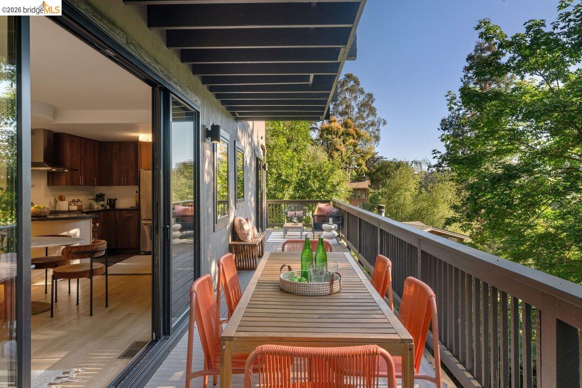 433 Capricorn Ave, Oakland CA 94611 — photo 19